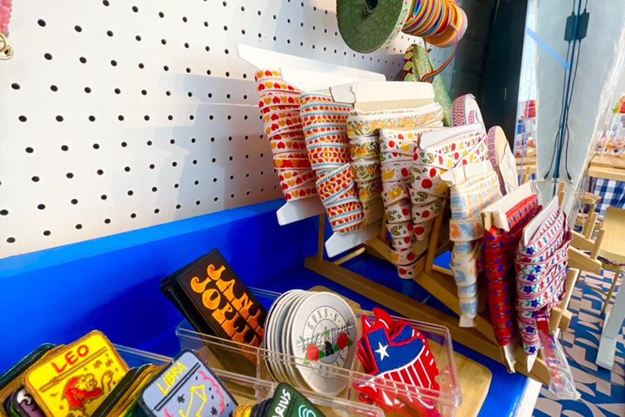 Savannah DIY Hat Bar Experience - Image 6