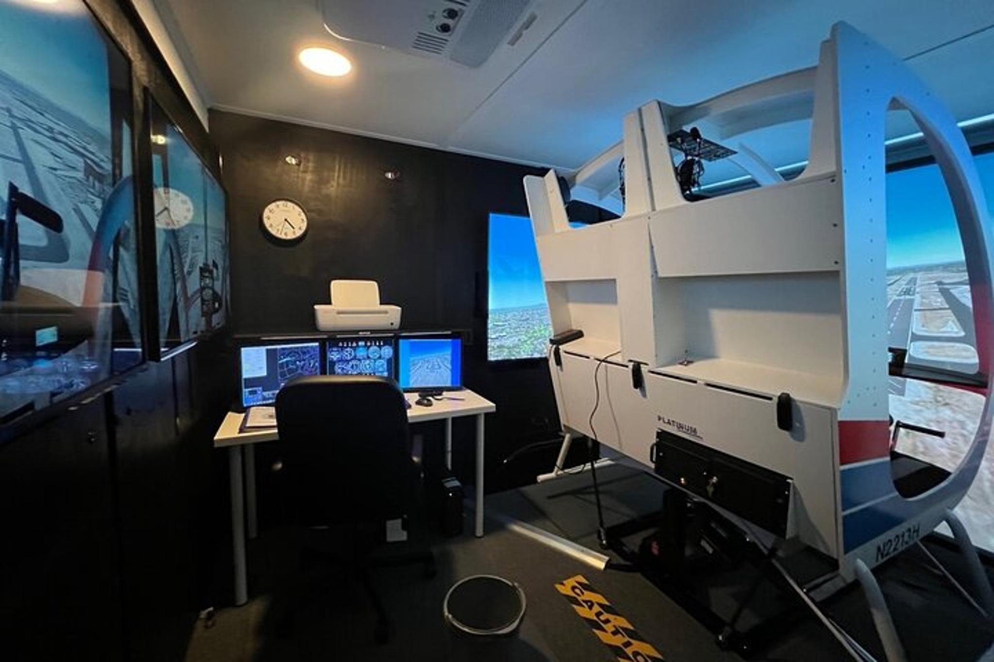 Los Angeles Helicopter Simulator Experience - Image 2