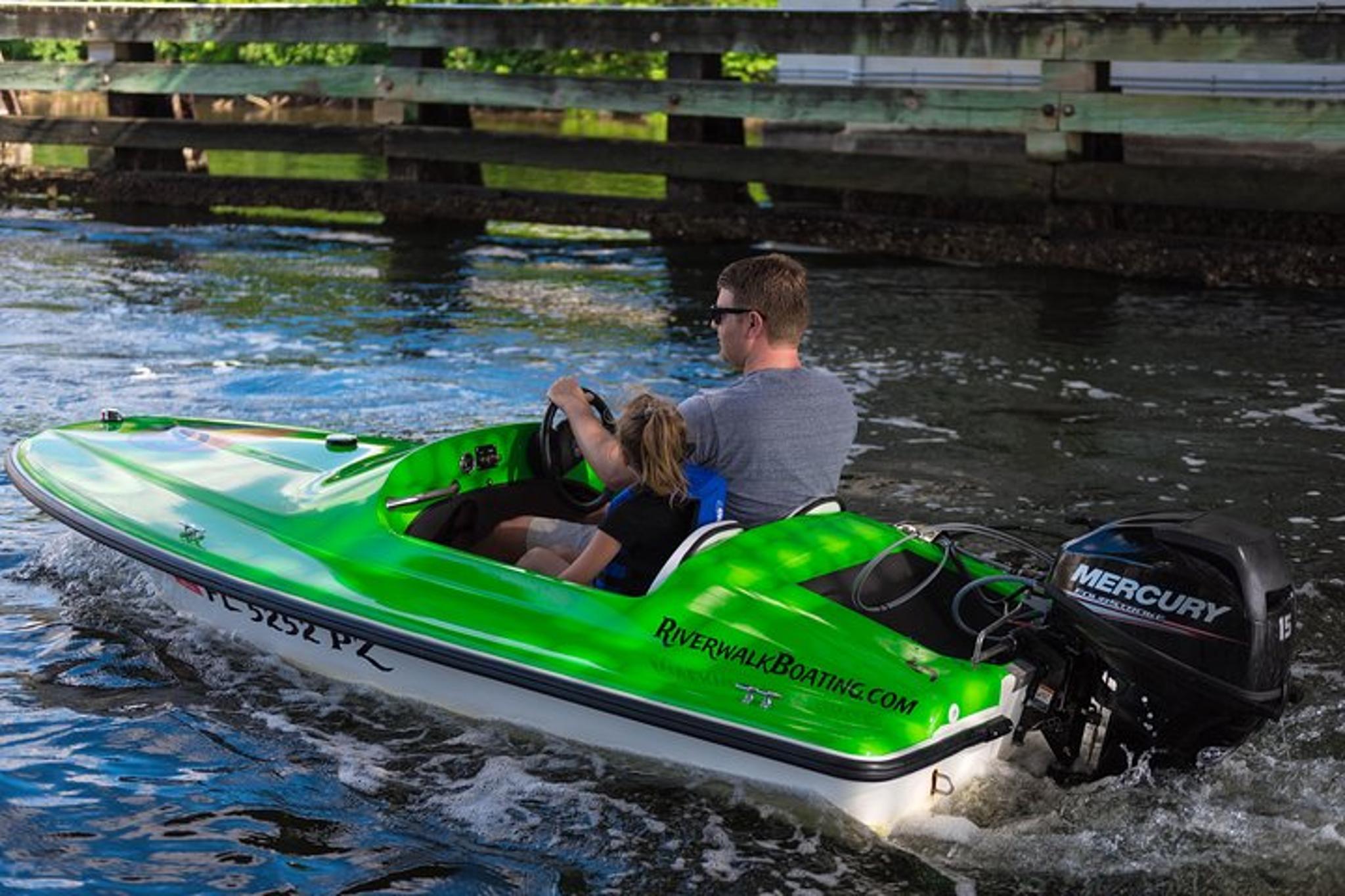 Tampa Mini Power Boat Rental - Image 5
