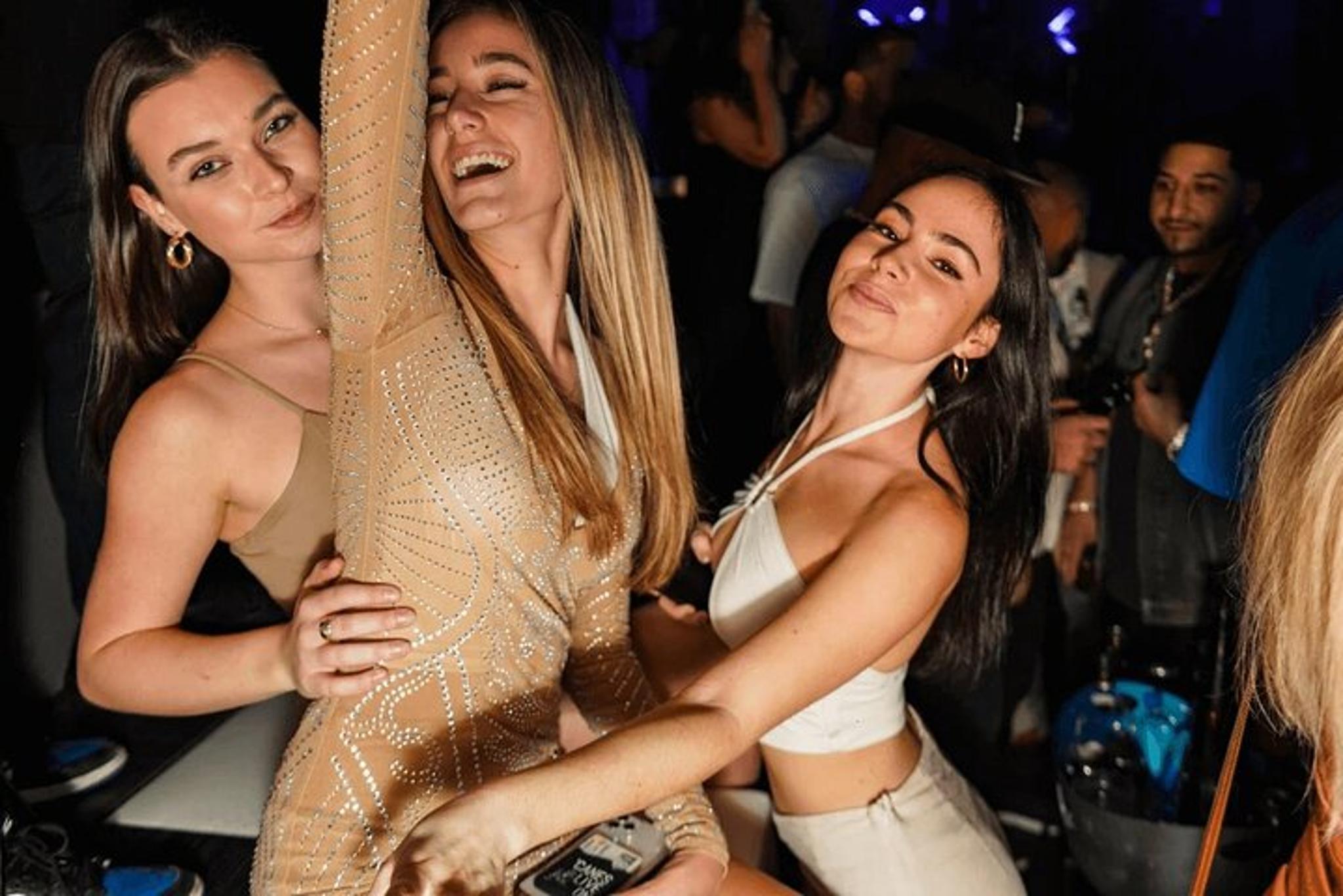 Miami Hip Hop Experience: Party Bus & Nightclub