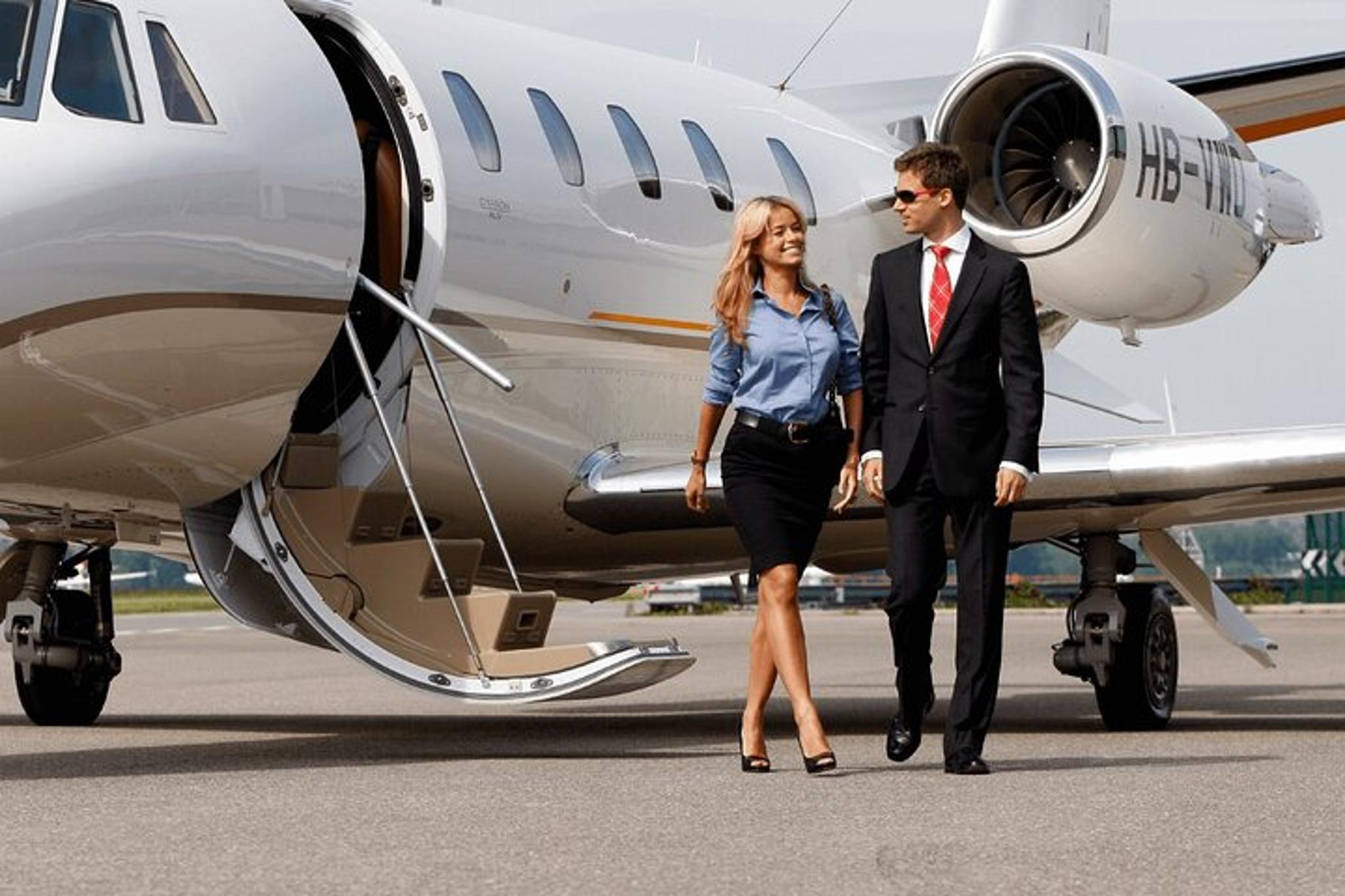 Bucharest Airport Transfer with Minivan - Image 3