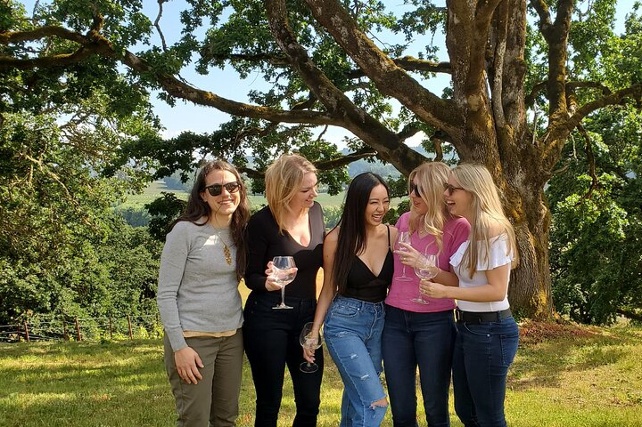 Willamette Valley Pinot Noir and Pizza Tour - Image 2