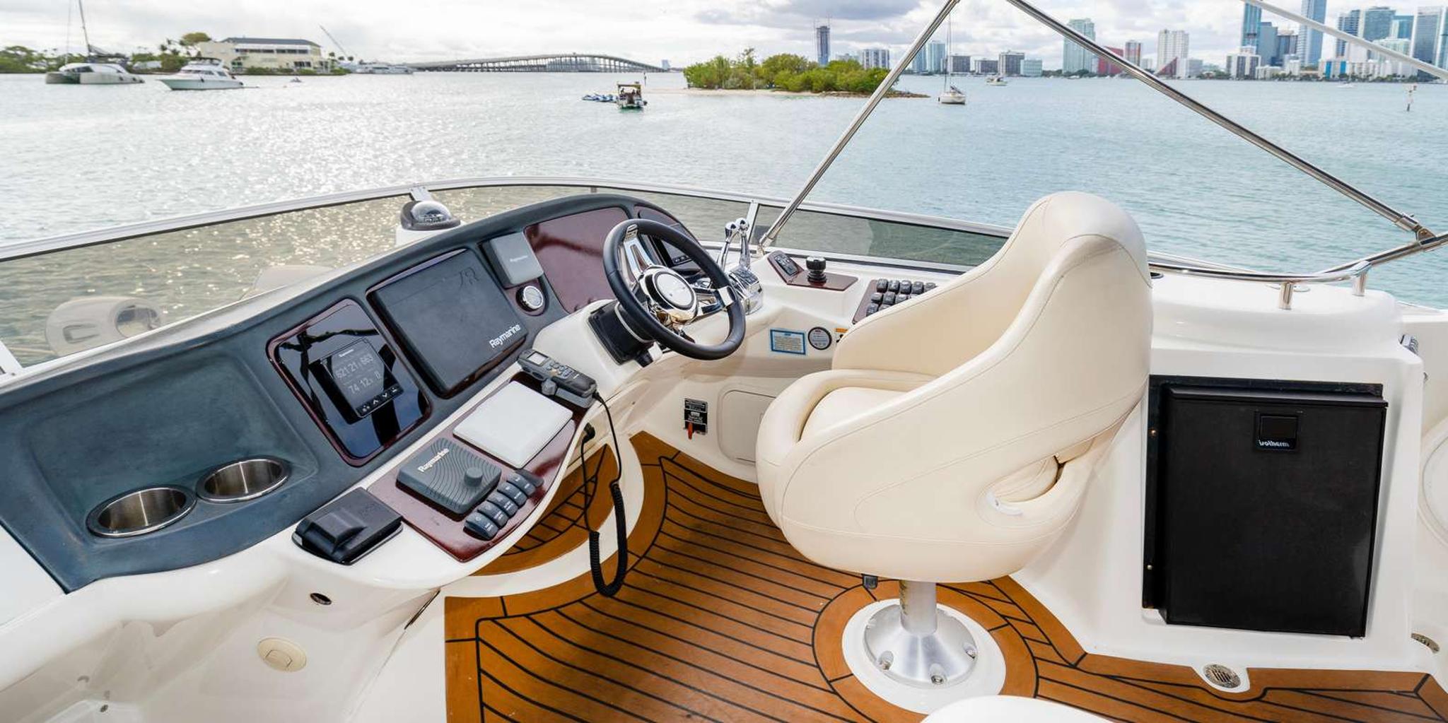Miami Yacht Cruise - Image 3