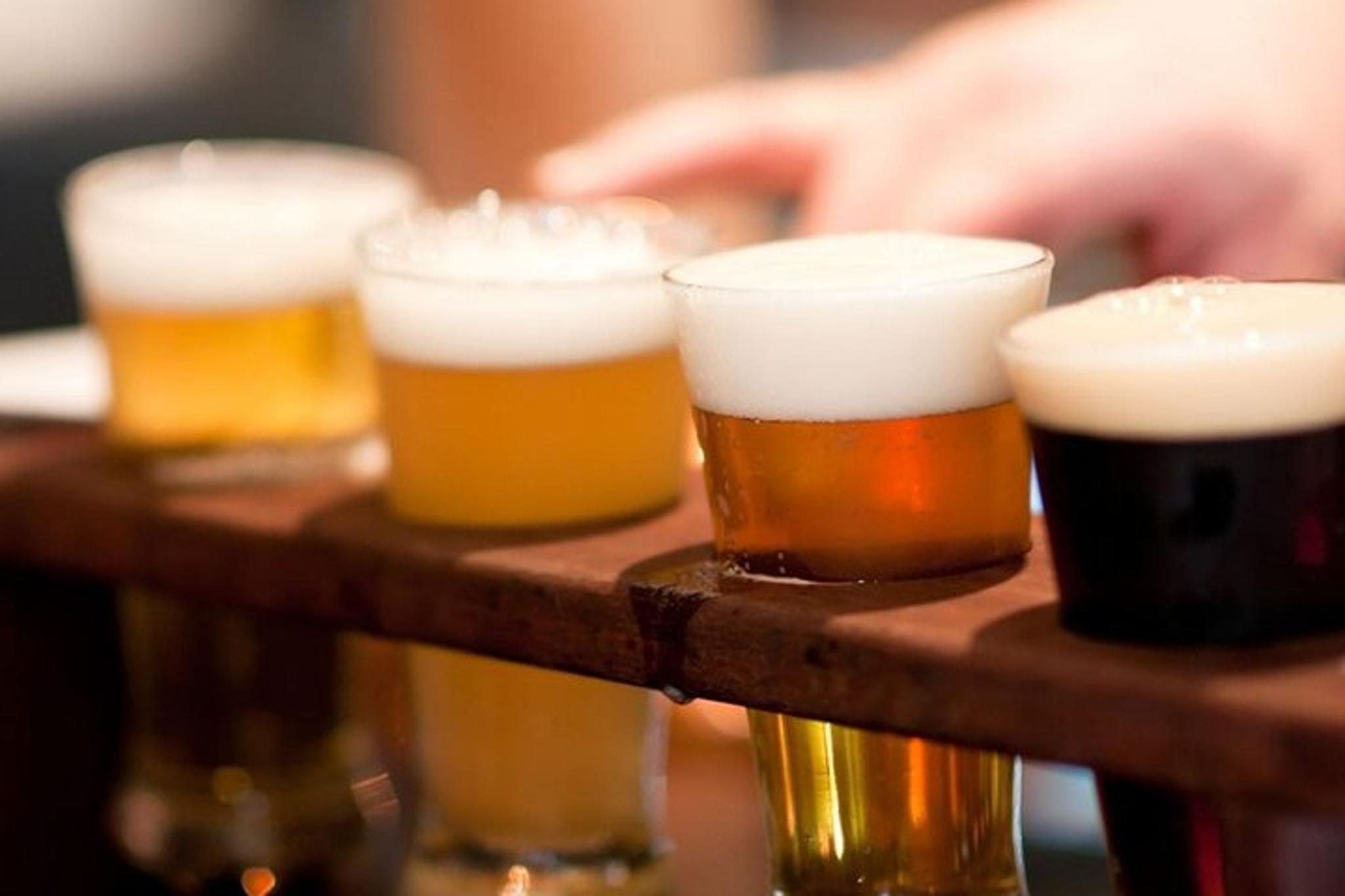 Las Vegas Craft Beer and Comedy Club Tour - Image 1