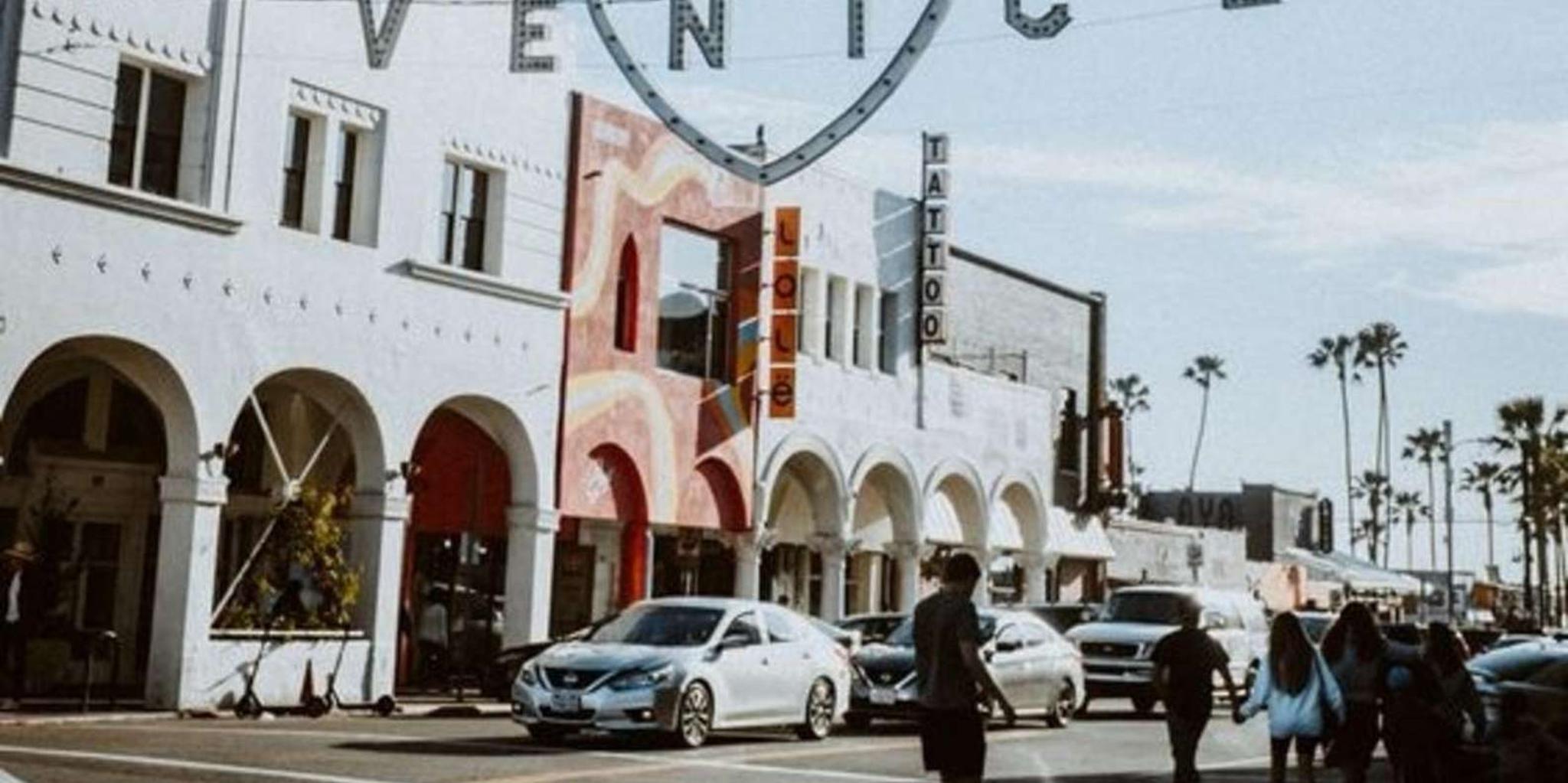 Los Angeles Private Car Tour - Image 2