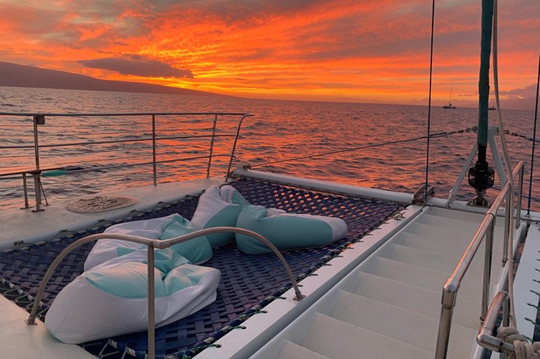 Maui Sunset Cruise with Open Bar