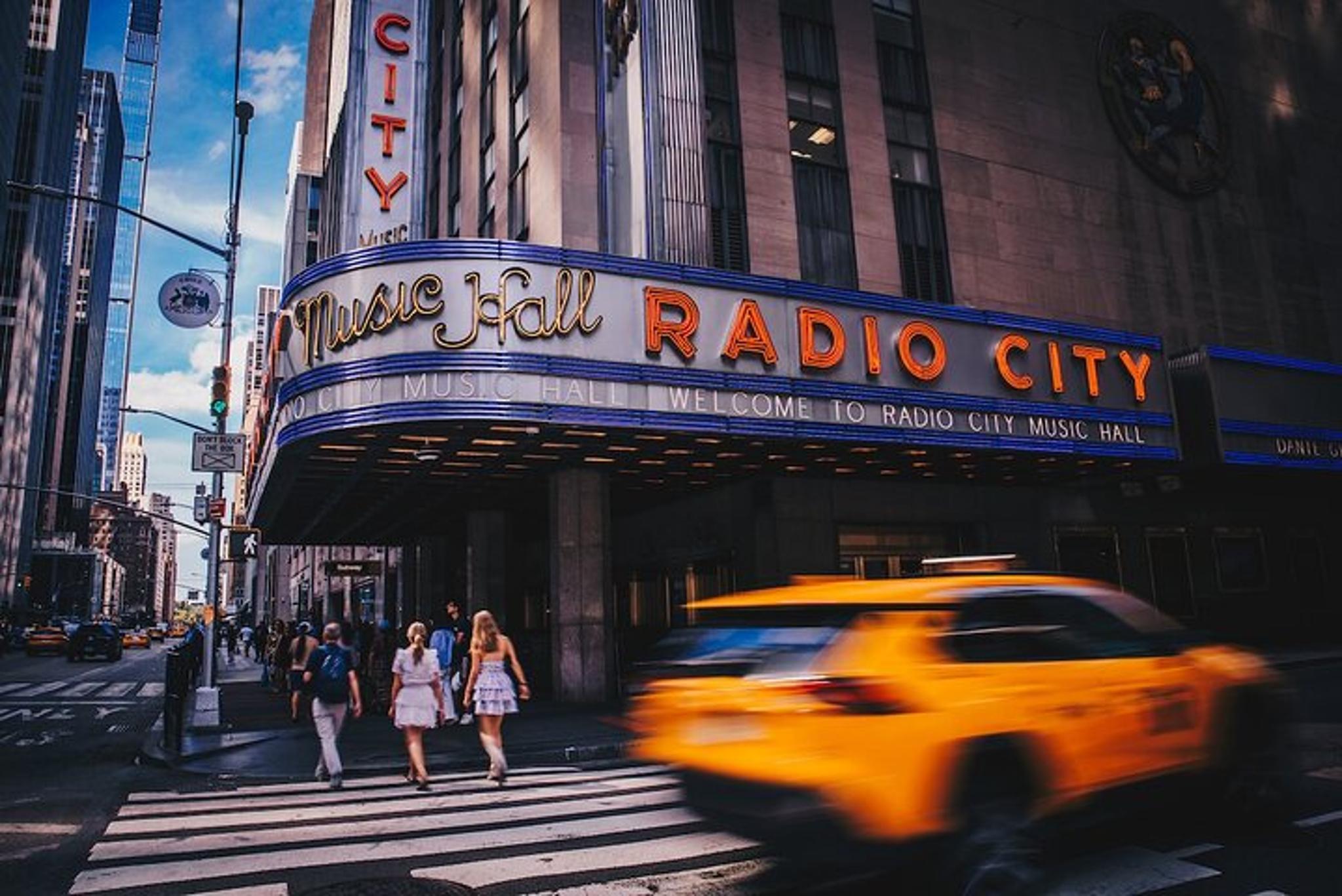 New York Radio City Music Hall Tour - Image 2
