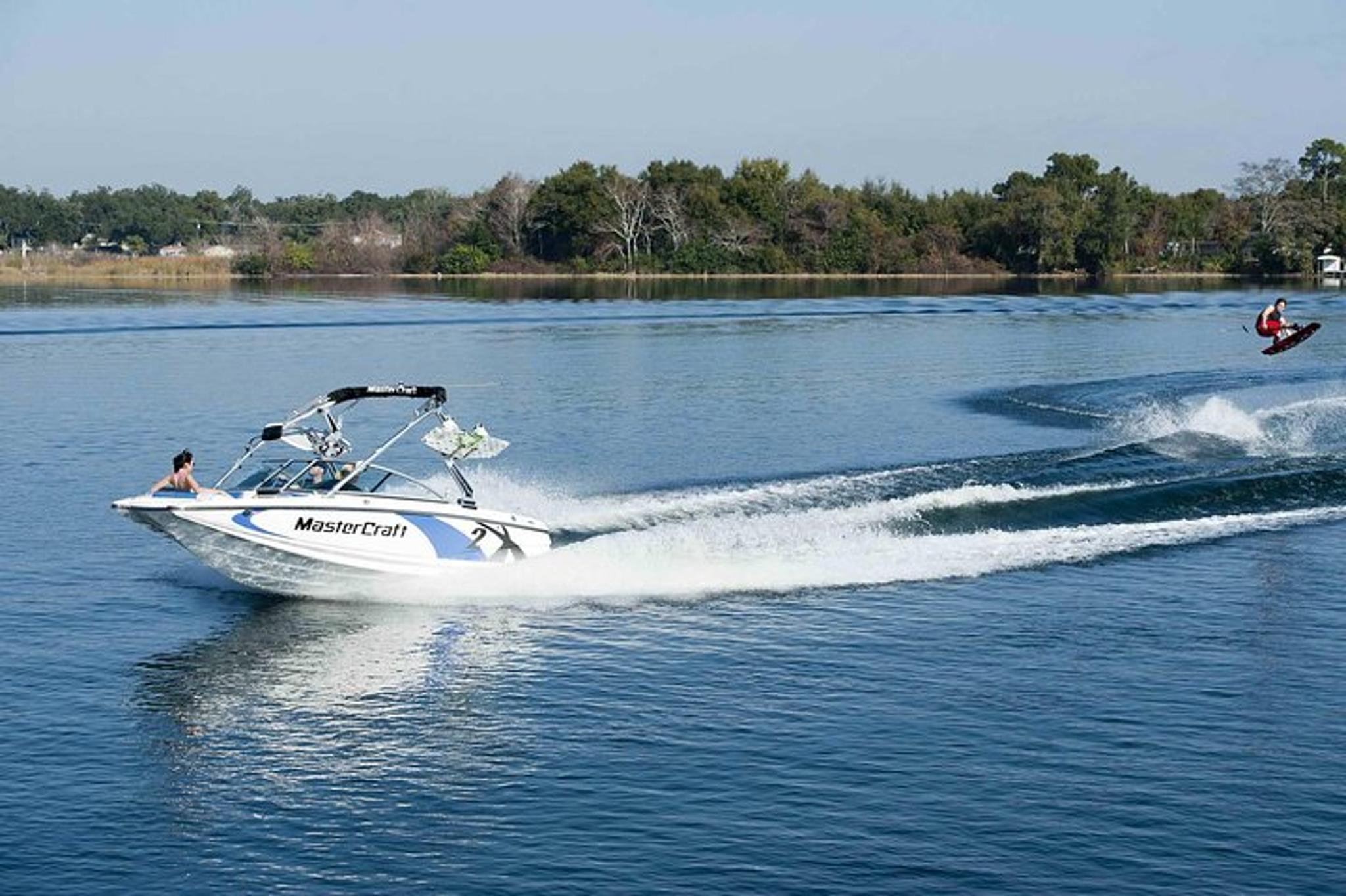 Quail Creek Wake Boat Rentals - Image 6