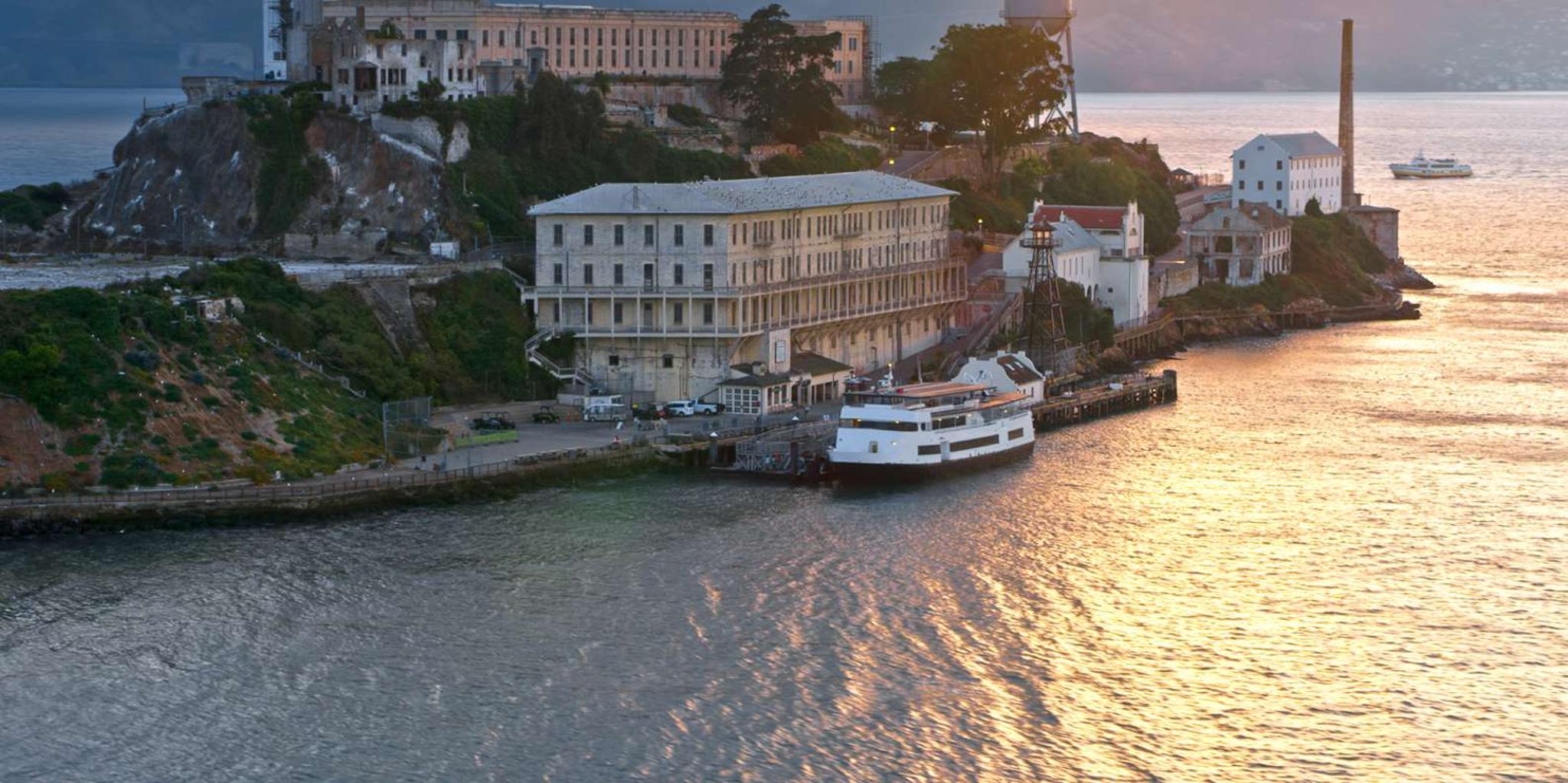 San Francisco Golden Gate Bridge and Alcatraz Tour - Image 3