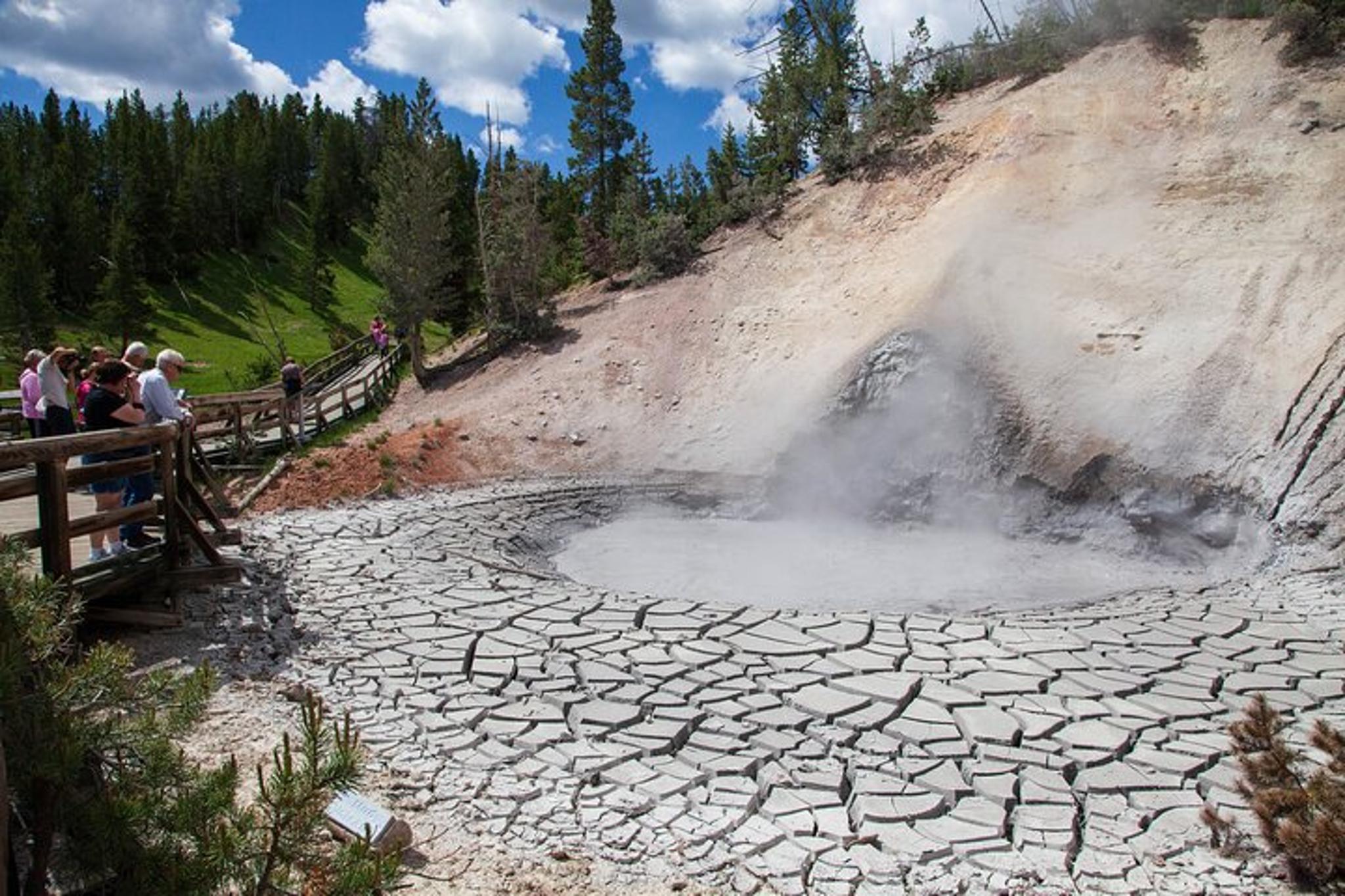 Big Sky Yellowstone National Park Private Tour - Image 4