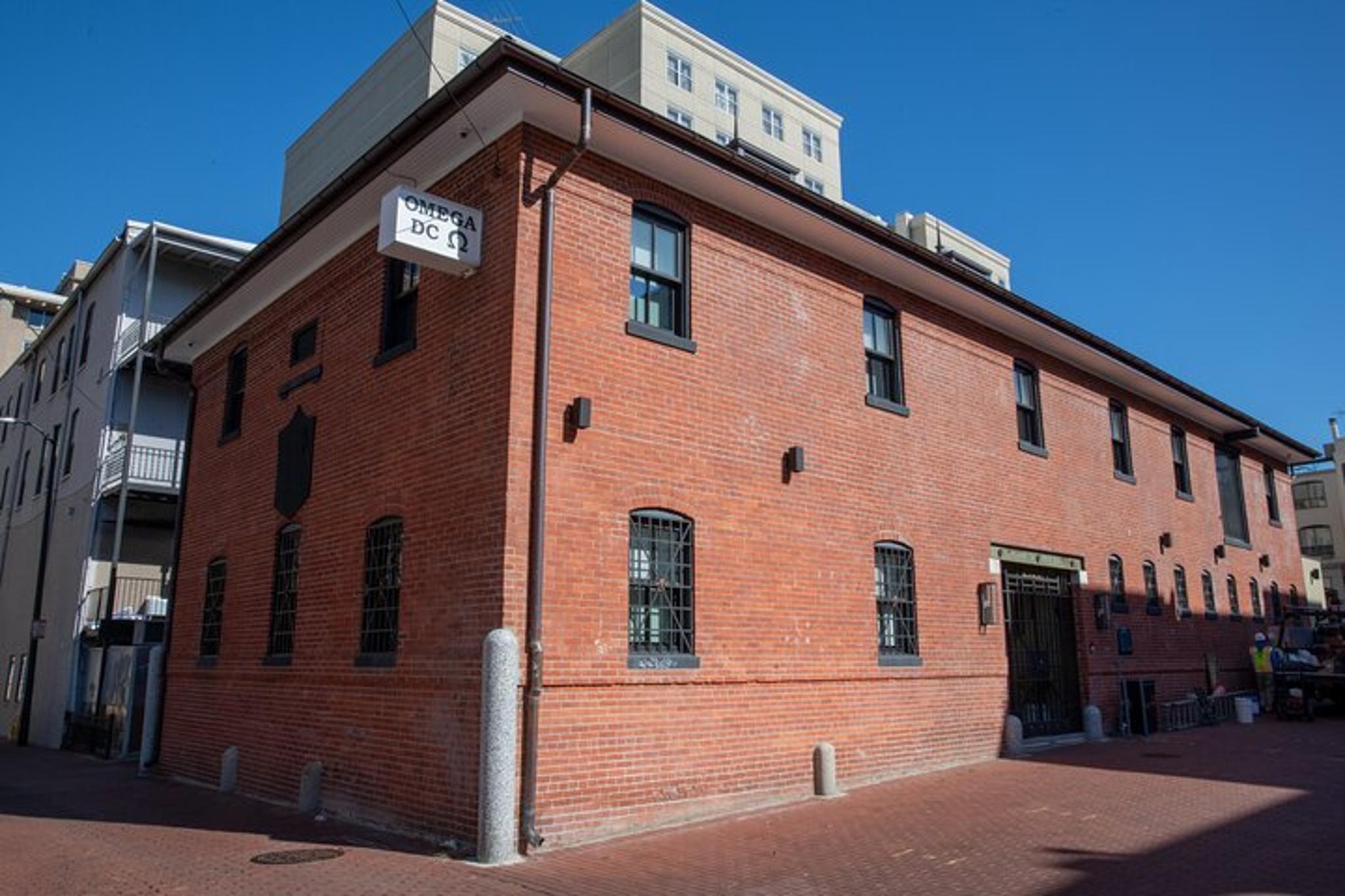 Washington DC LGBTQ Pride History Walking Tour 2 hr - Image 3