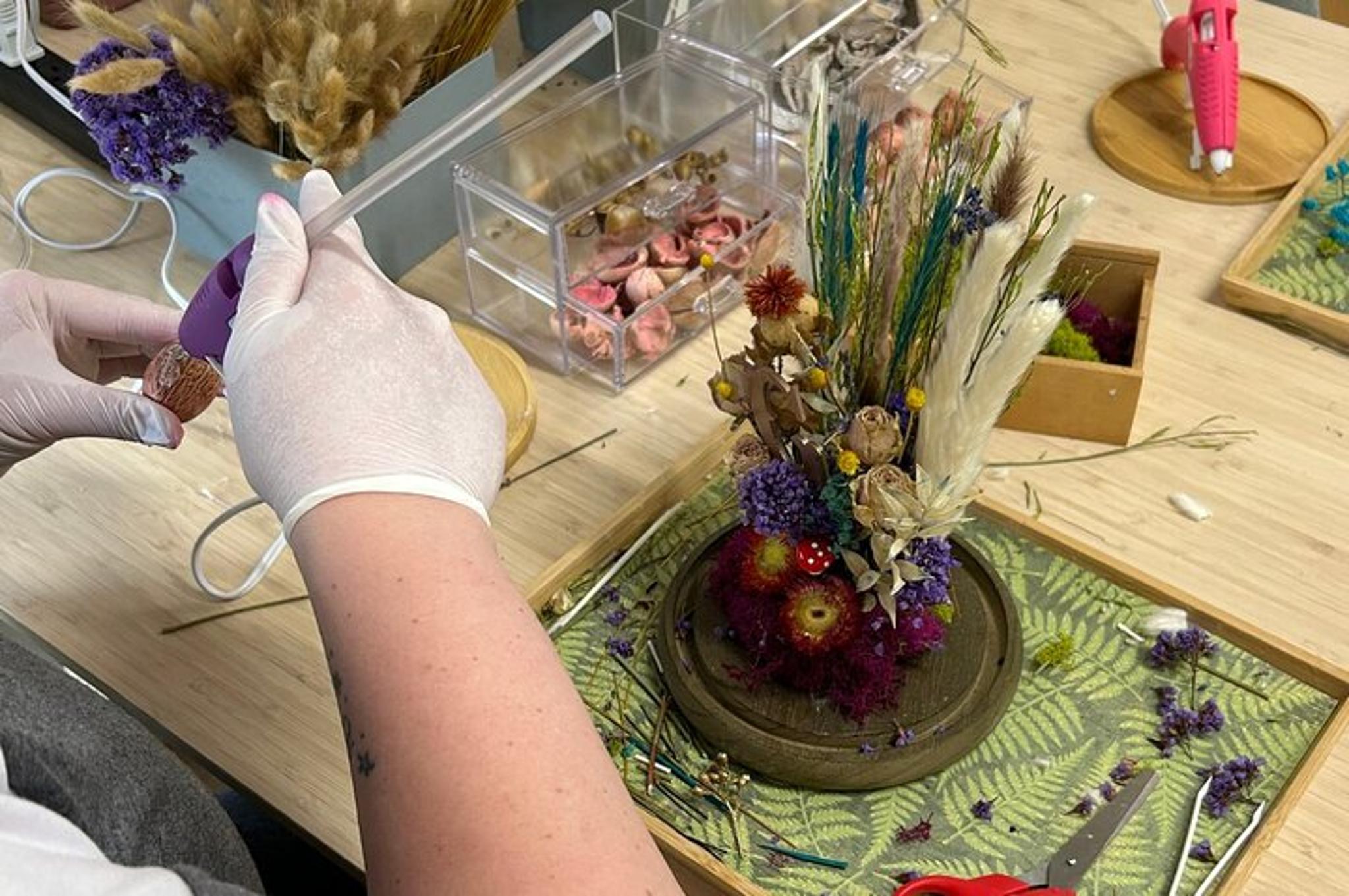 Orange County Flower Decorating Class - Image 6