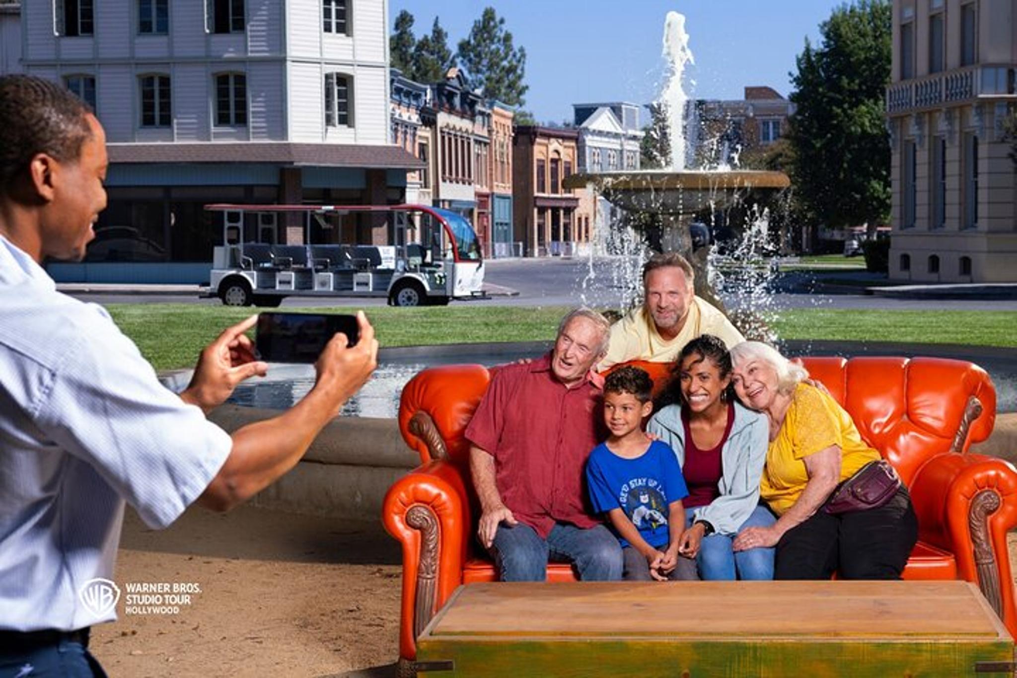 Los Angeles Warner Bros. Studio and Celebrity Tour - Image 4