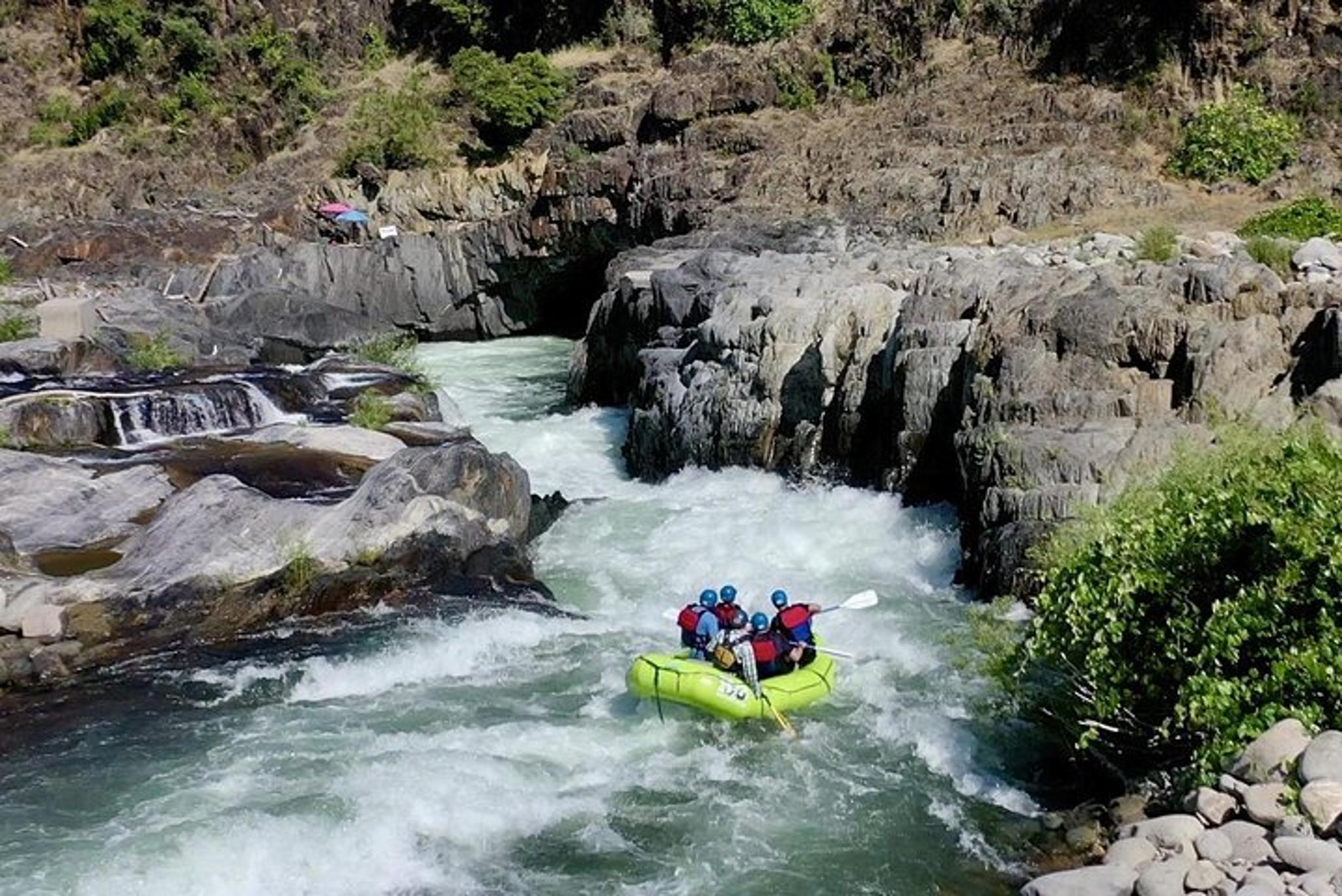 Auburn Whitewater Rafting Trip on Middle Fork - Image 2