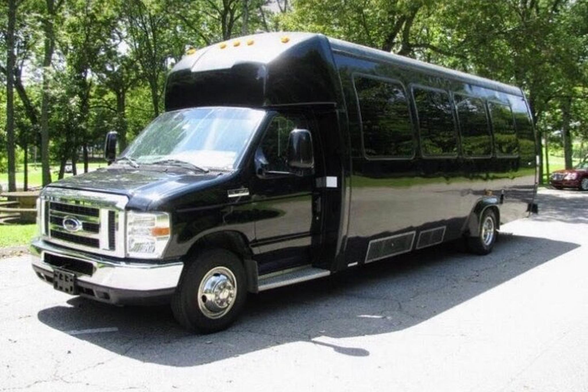 Nashville Custom Party Bus Experience - Image 4