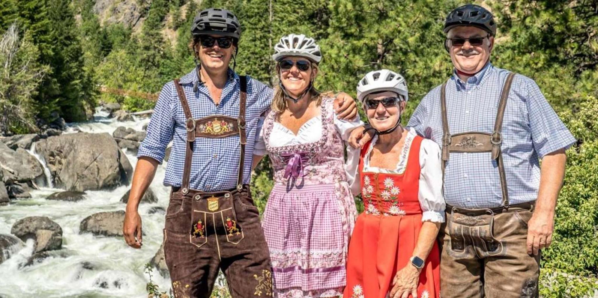 Leavenworth E-bike Tour with Mountain Views - Image 3