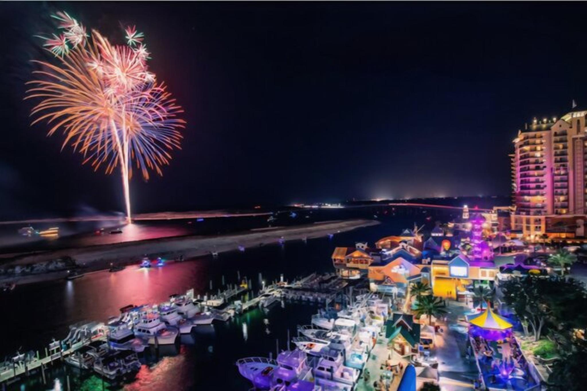 Destin Harbor Fireworks Cruise