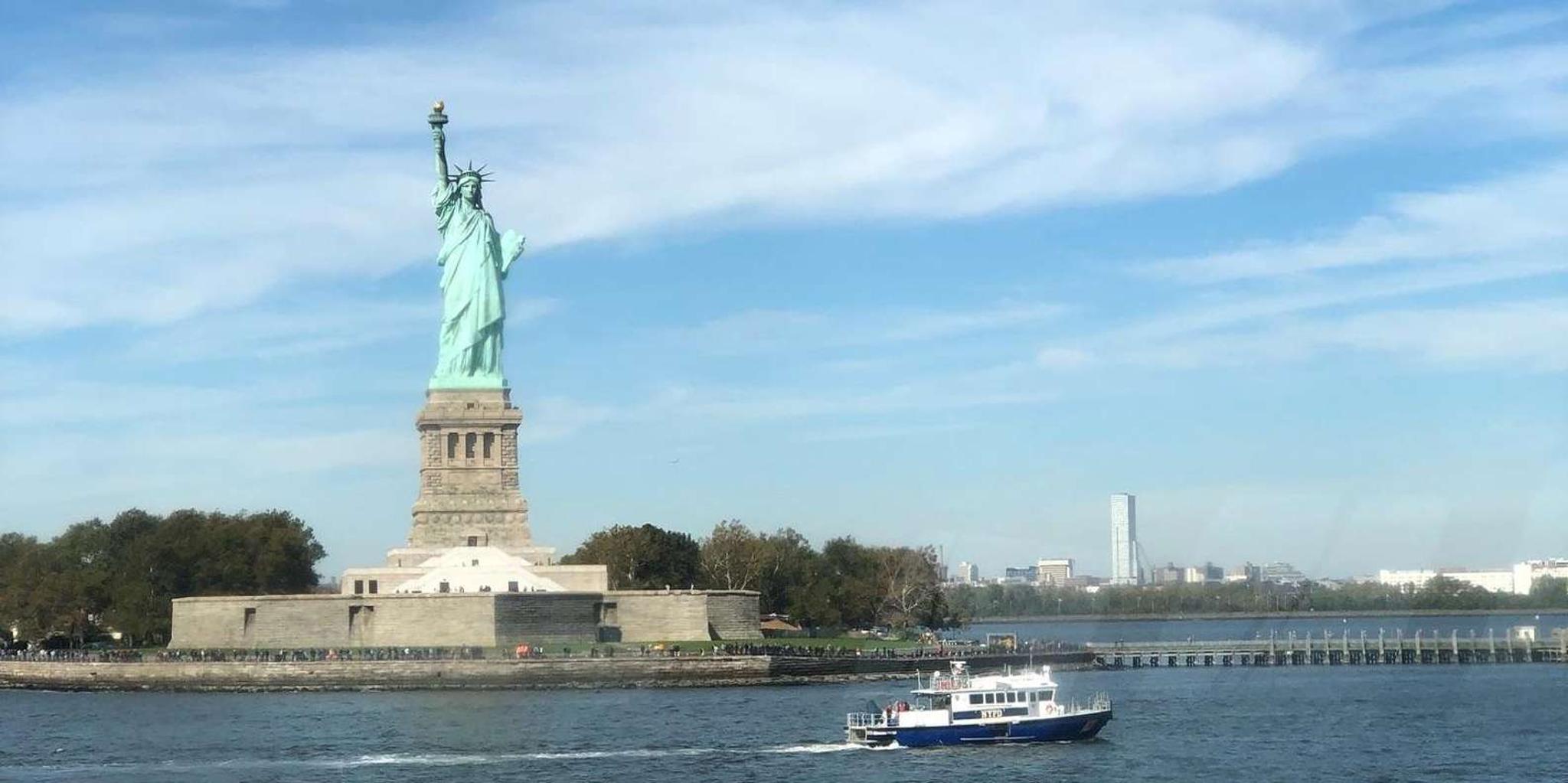 New York City Boat Tour: Statue of Liberty & Skyline - Image 1