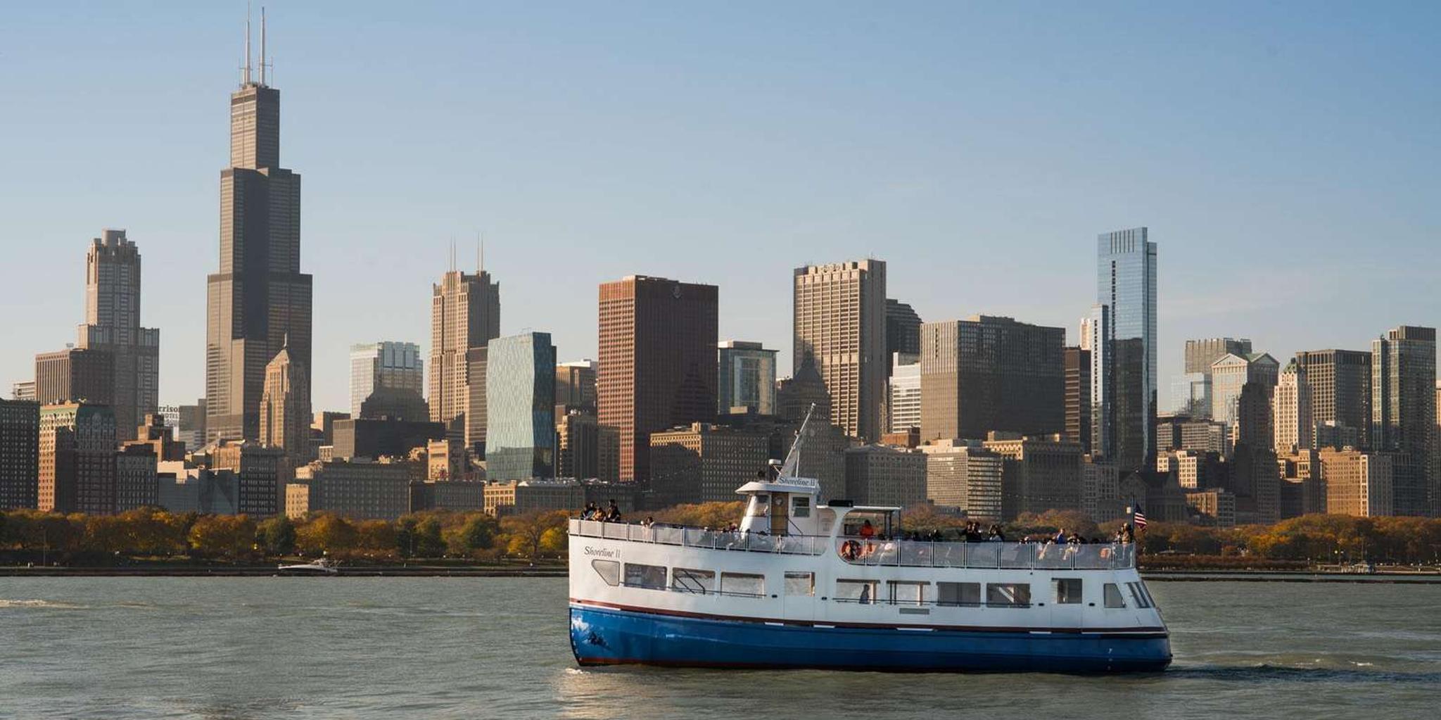 Chicago Lake Michigan Skyline Cruise - Image 6