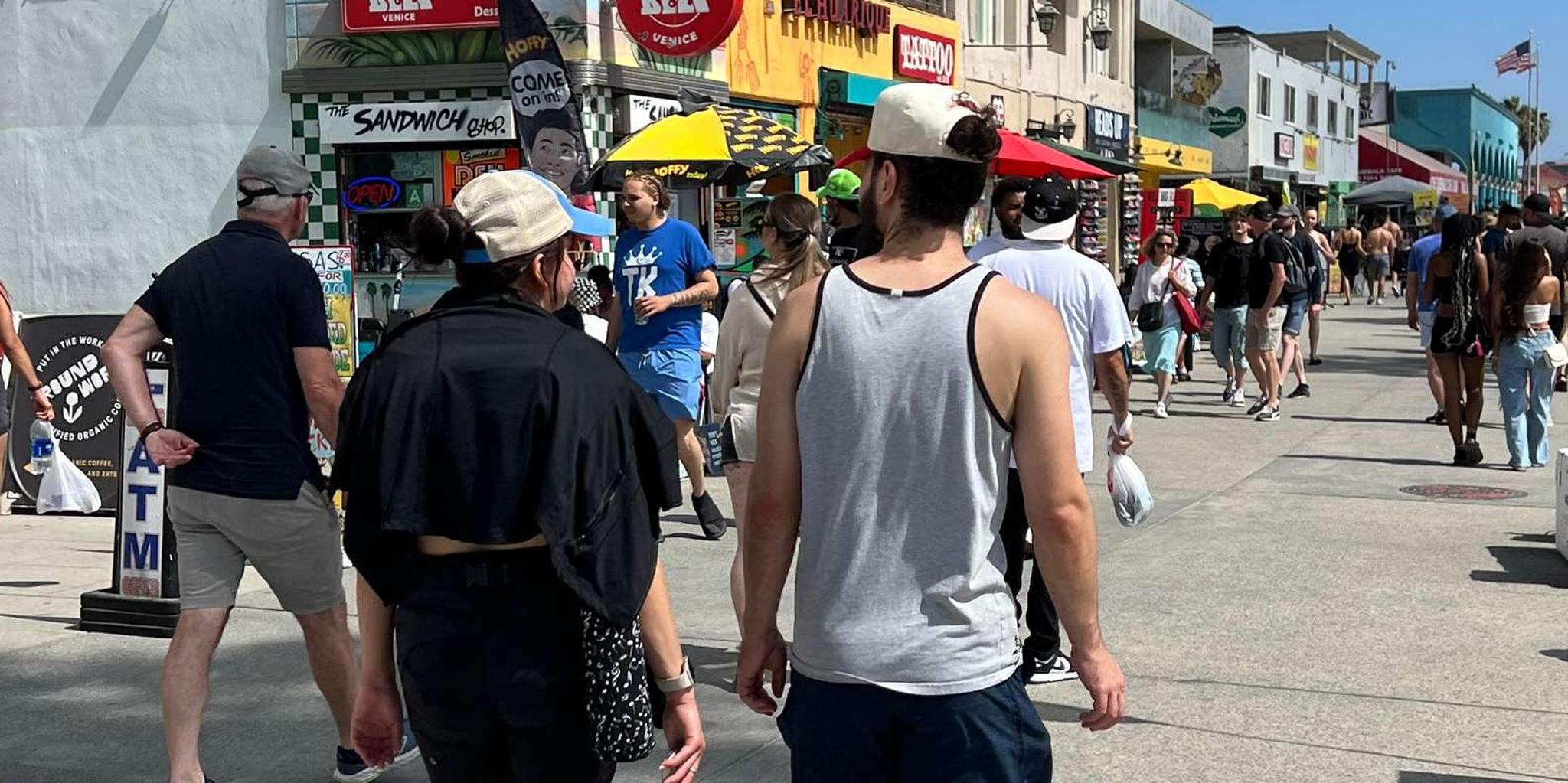 Venice Beach Walking Food Tour - Image 3