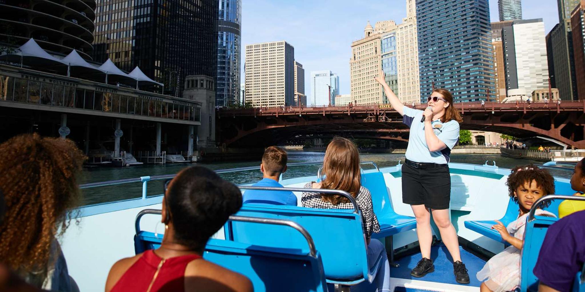 Chicago Sightseeing River and Lake Cruise - Image 4