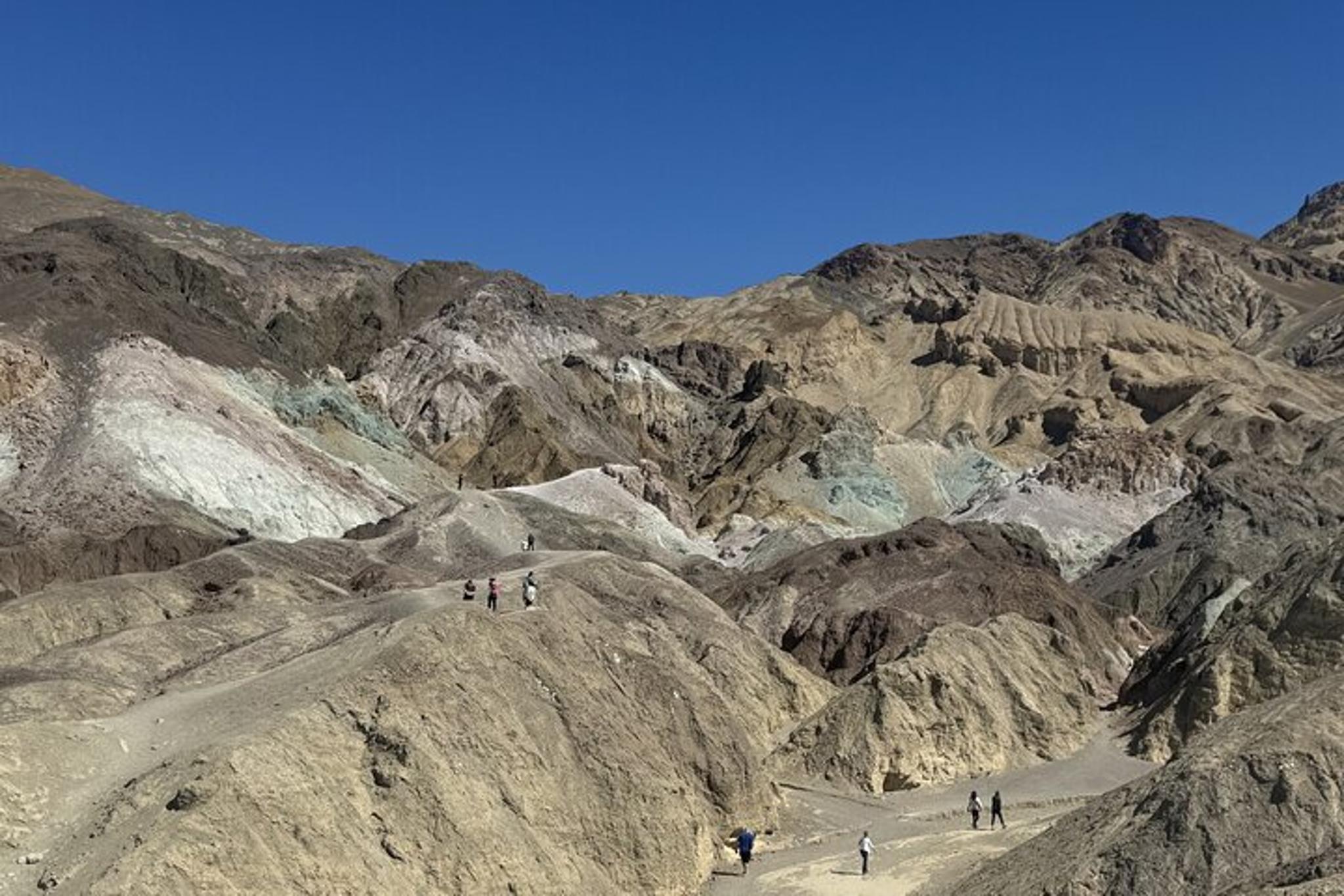 Las Vegas Death Valley and Seven Magic Mountains Tour - Image 1