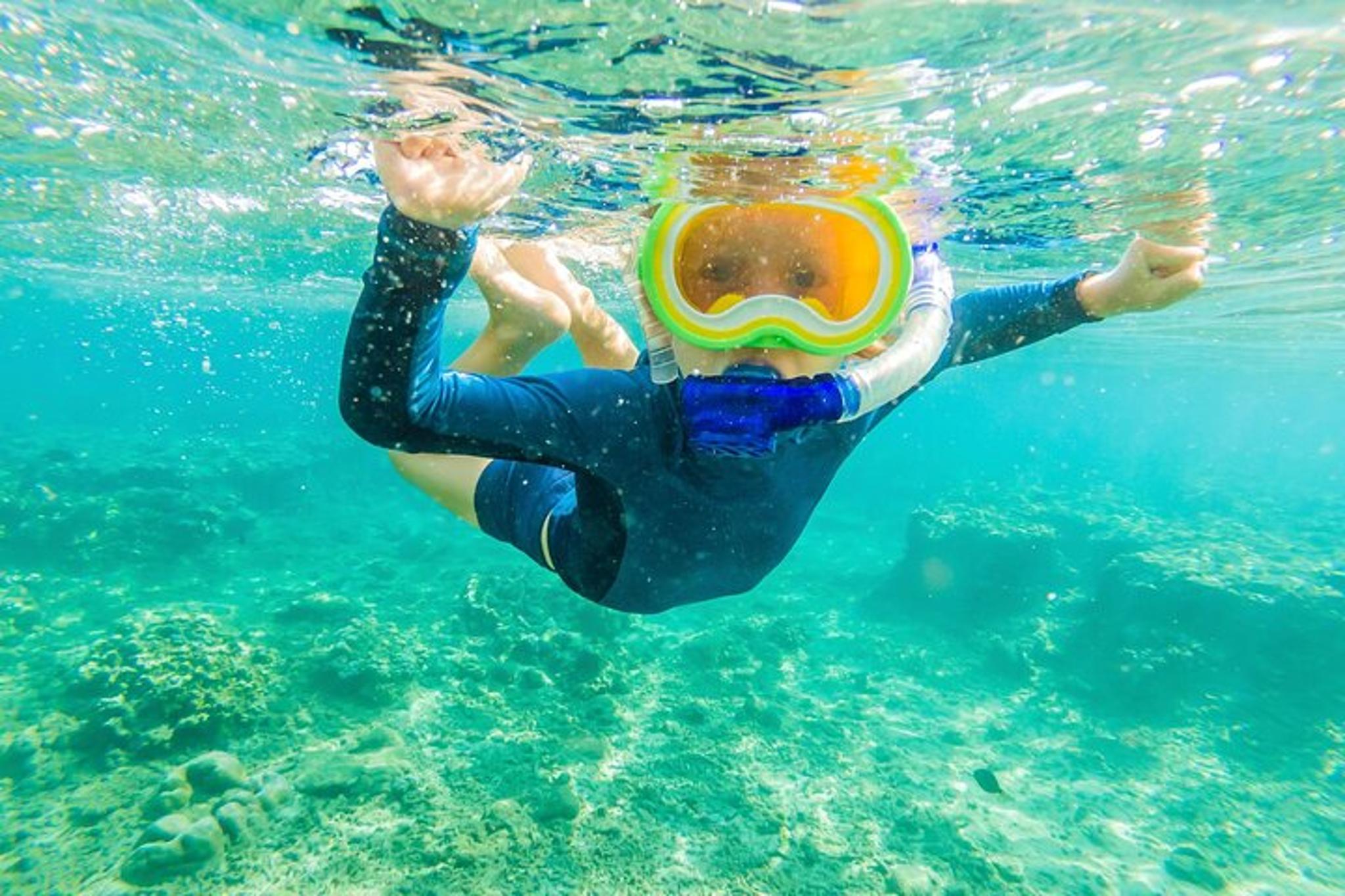 Kona Private Cruise with Snorkeling and Fishing 5 hr - Image 2