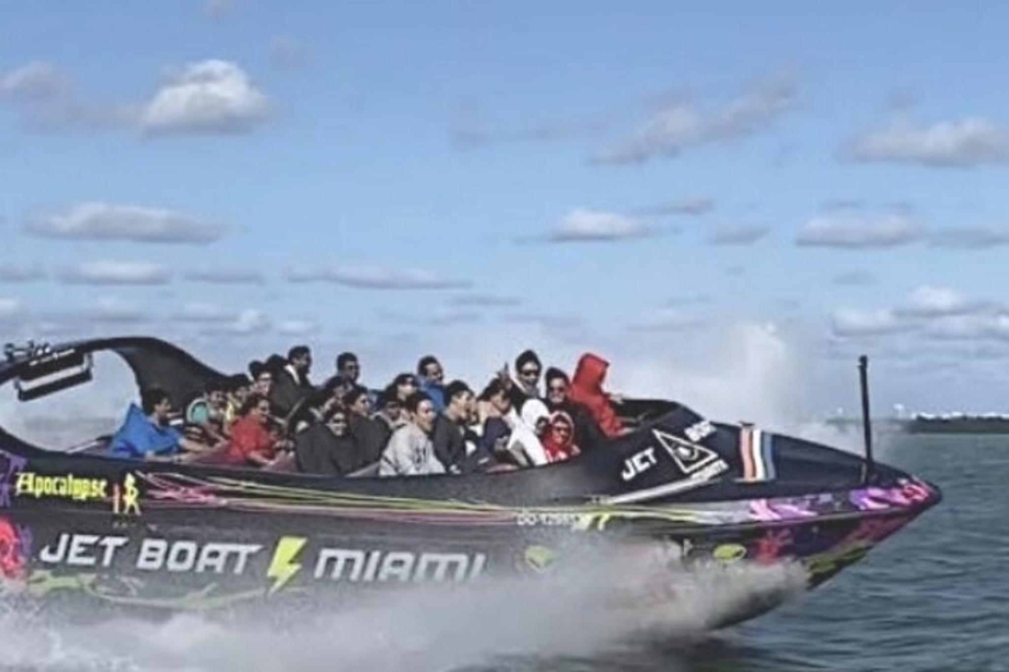 Miami Speed Boat Tour and Hard Rock Meal - Image 5