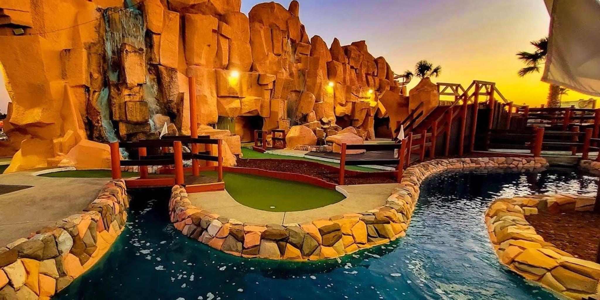 Orlando Mini-Golf Adventure at Bonanza Golf & Gifts 1 hr - Image 2