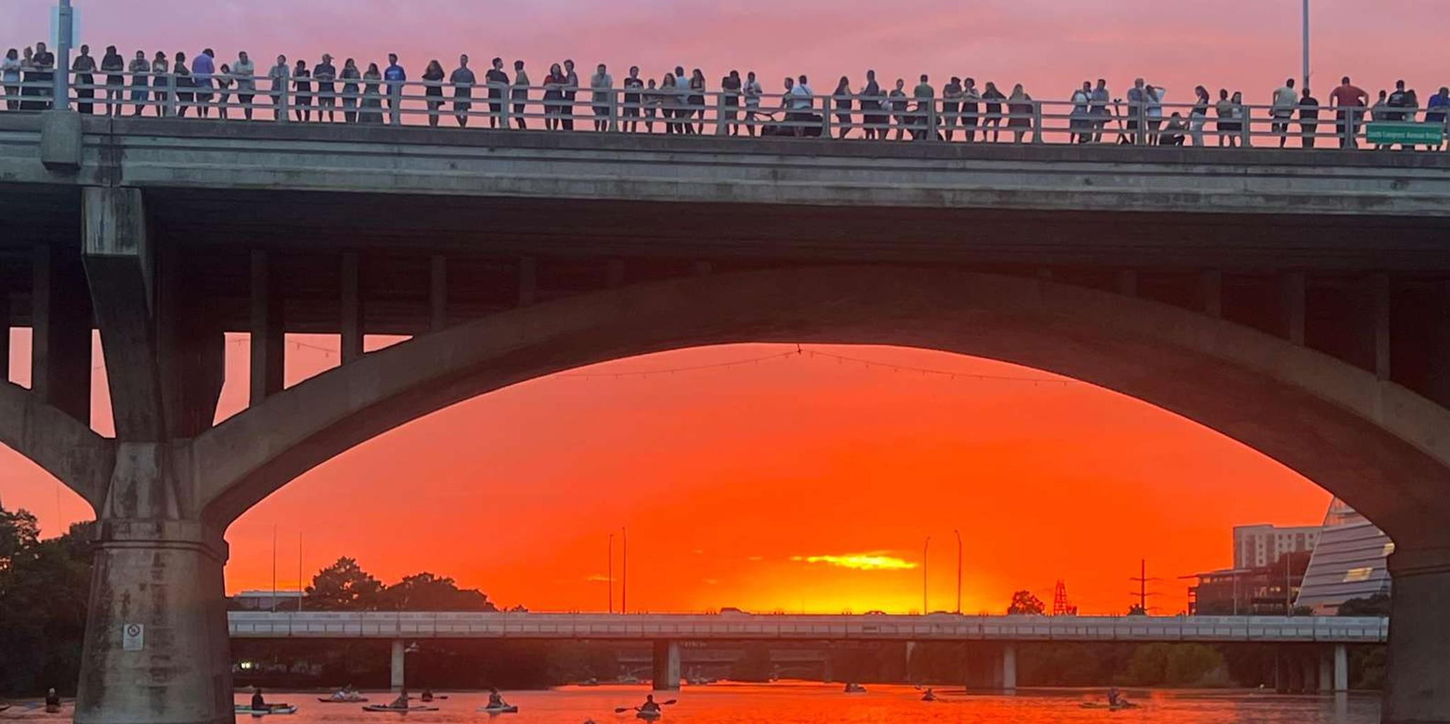 Austin Kayak Tour with 1.5 Million Bats at Sunset - Image 5