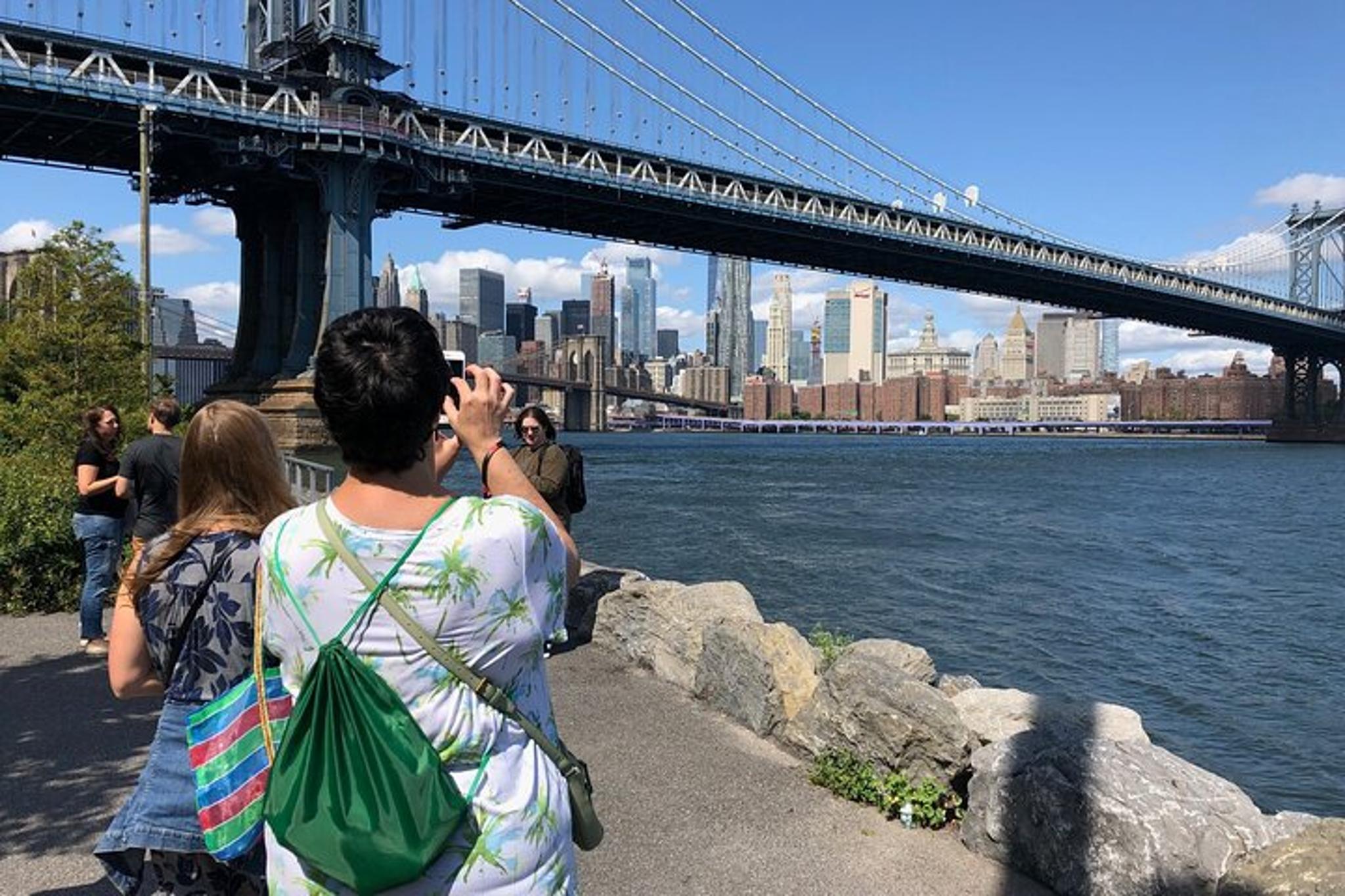 Brooklyn Secondhand Fashion Tour with Personal Shopper - Image 5