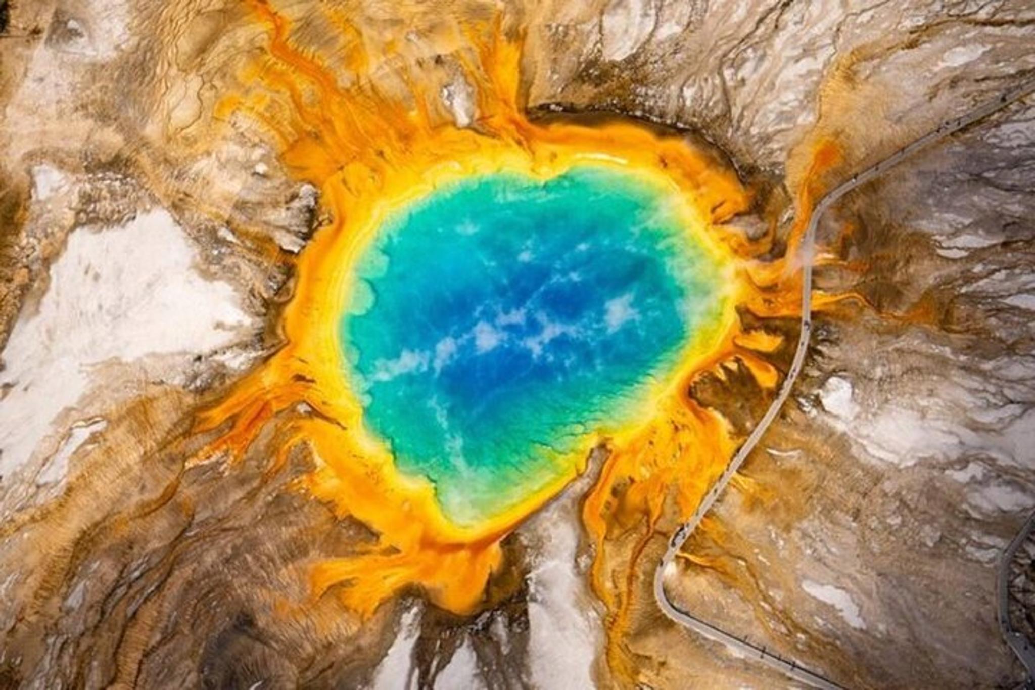 Bozeman Hot Springs & Geysers Private Tour - Image 4