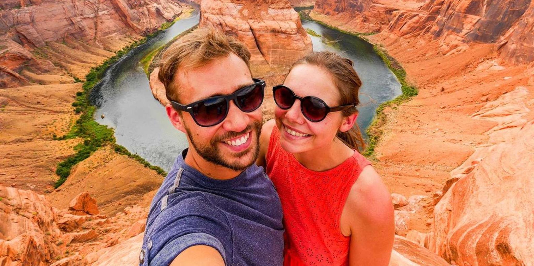 Las Vegas Antelope Canyon and Horseshoe Bend Day Tour