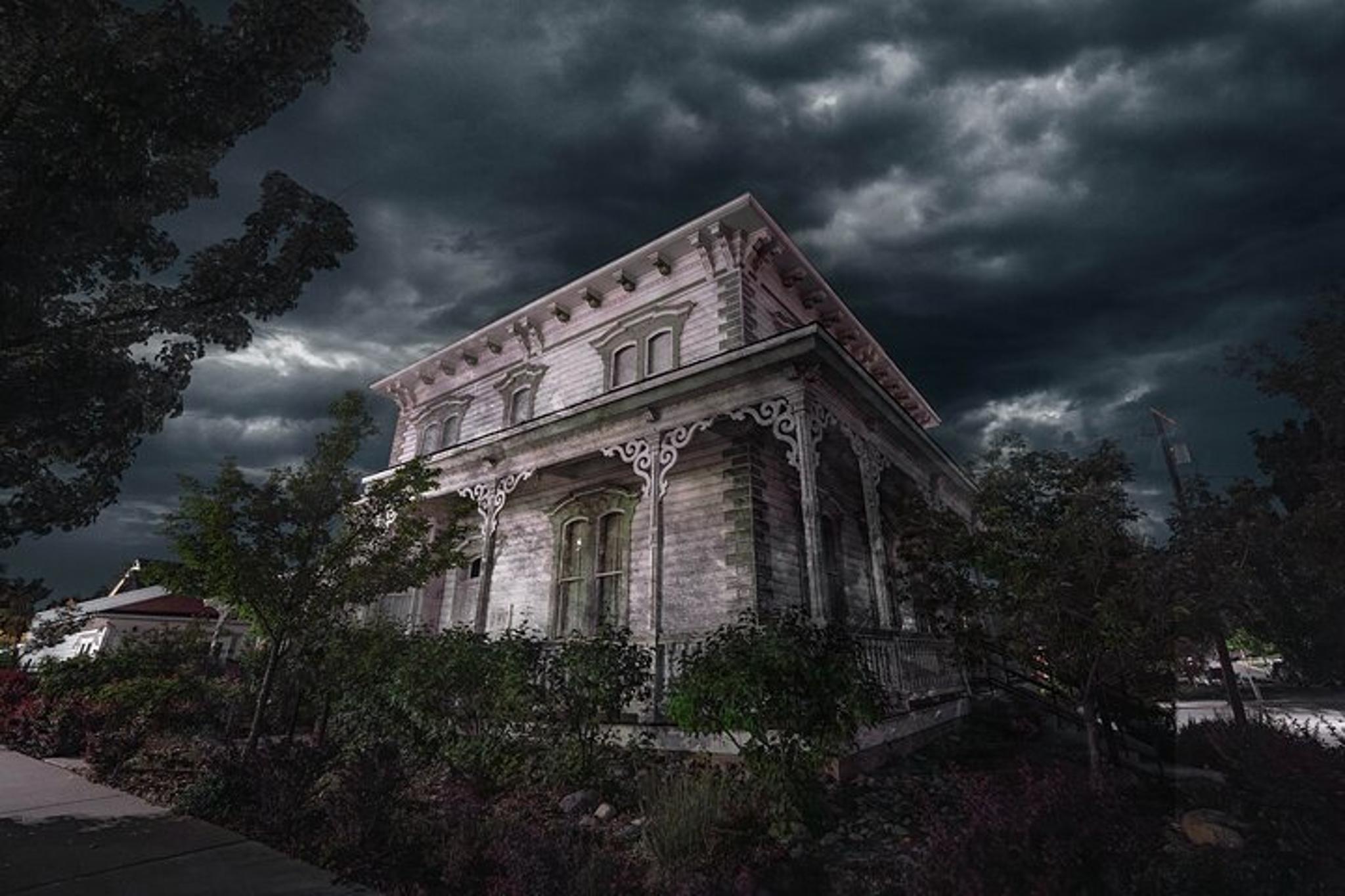 Reno Ghost Tour: Ruin, Revenge, & Reckoning 1 hr - Image 4