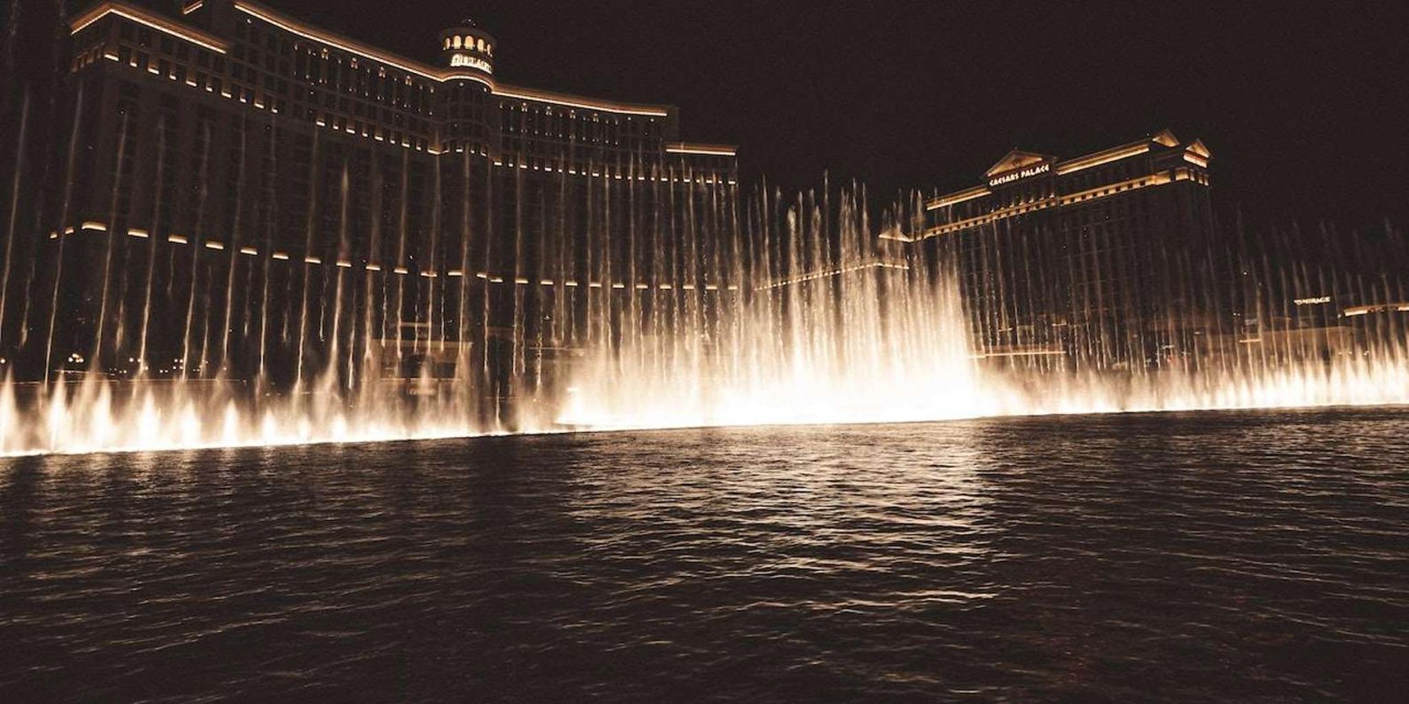 Las Vegas Strip Tour with Drinks 4 hr
