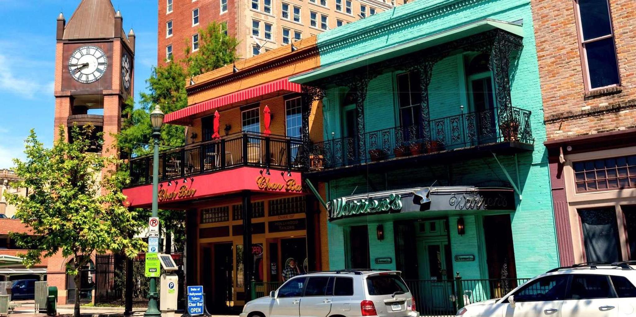 Houston Downtown Food Tour with 6 Tastings - Image 3