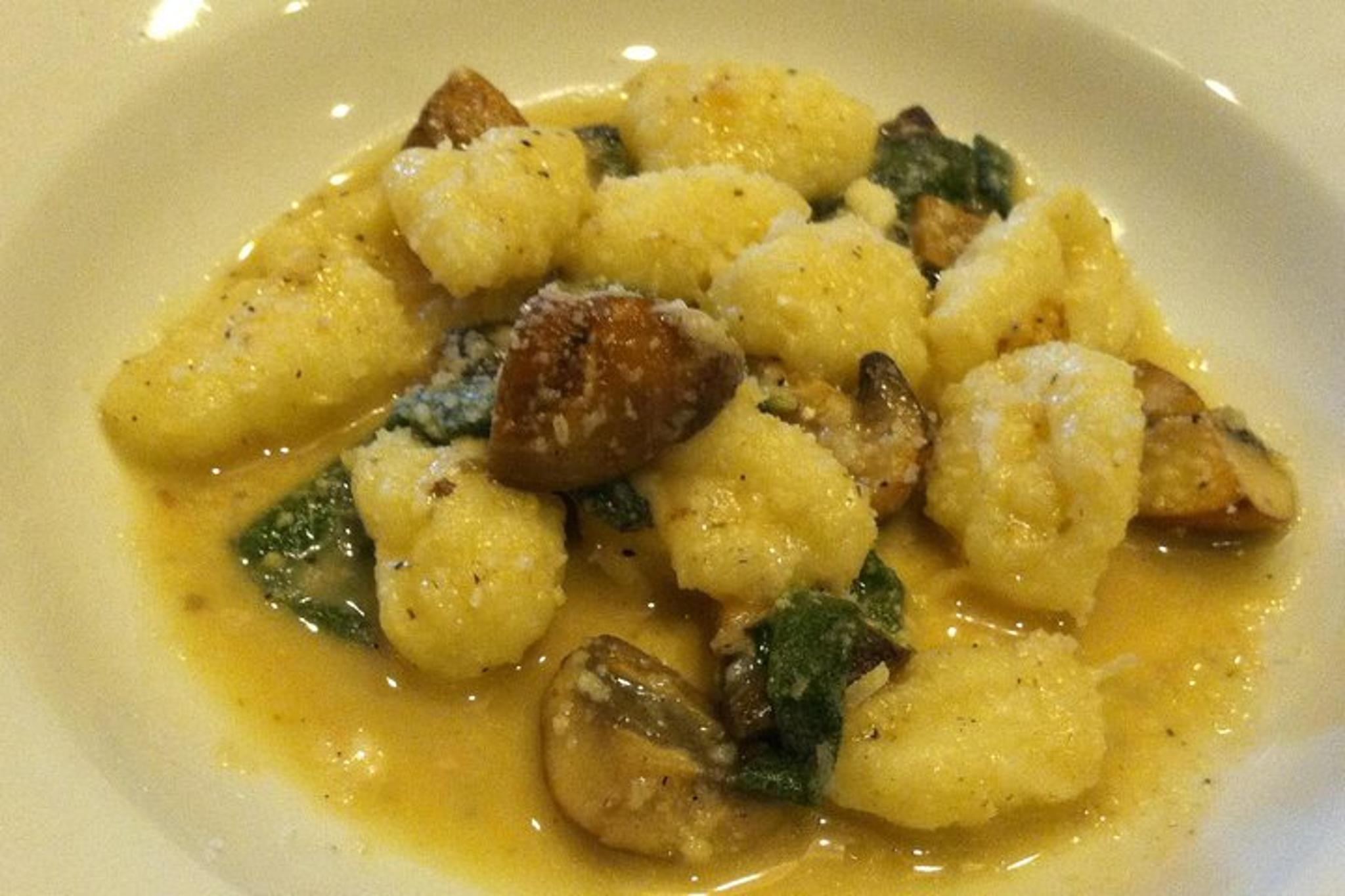Cleveland Little Italy Food Tour - Image 6