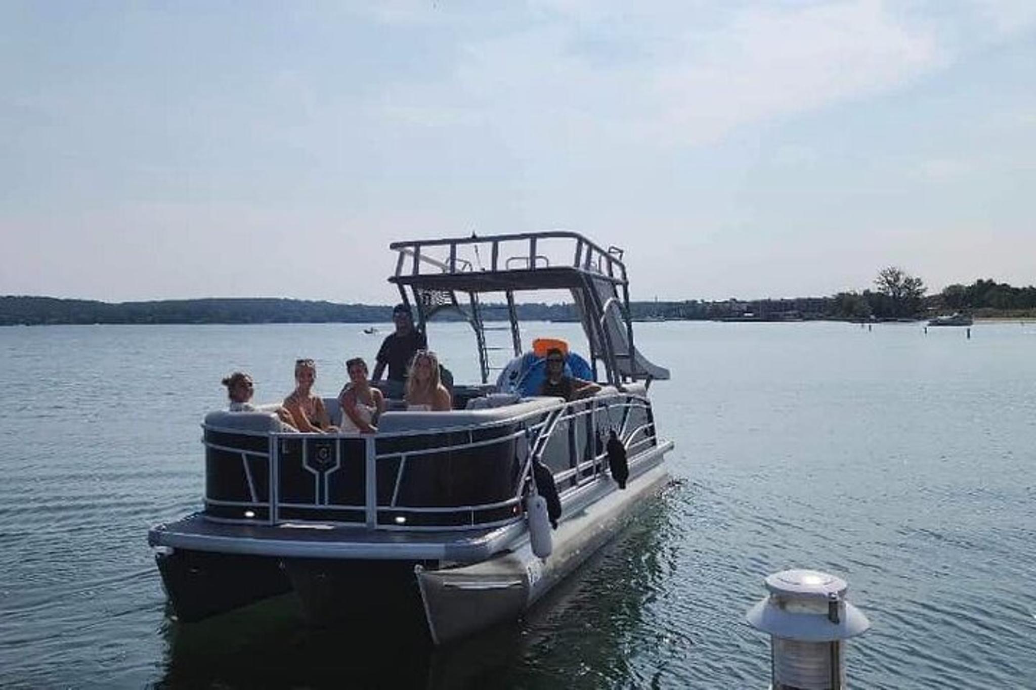 Traverse City Pontoon Tour with Waterslides - Image 3