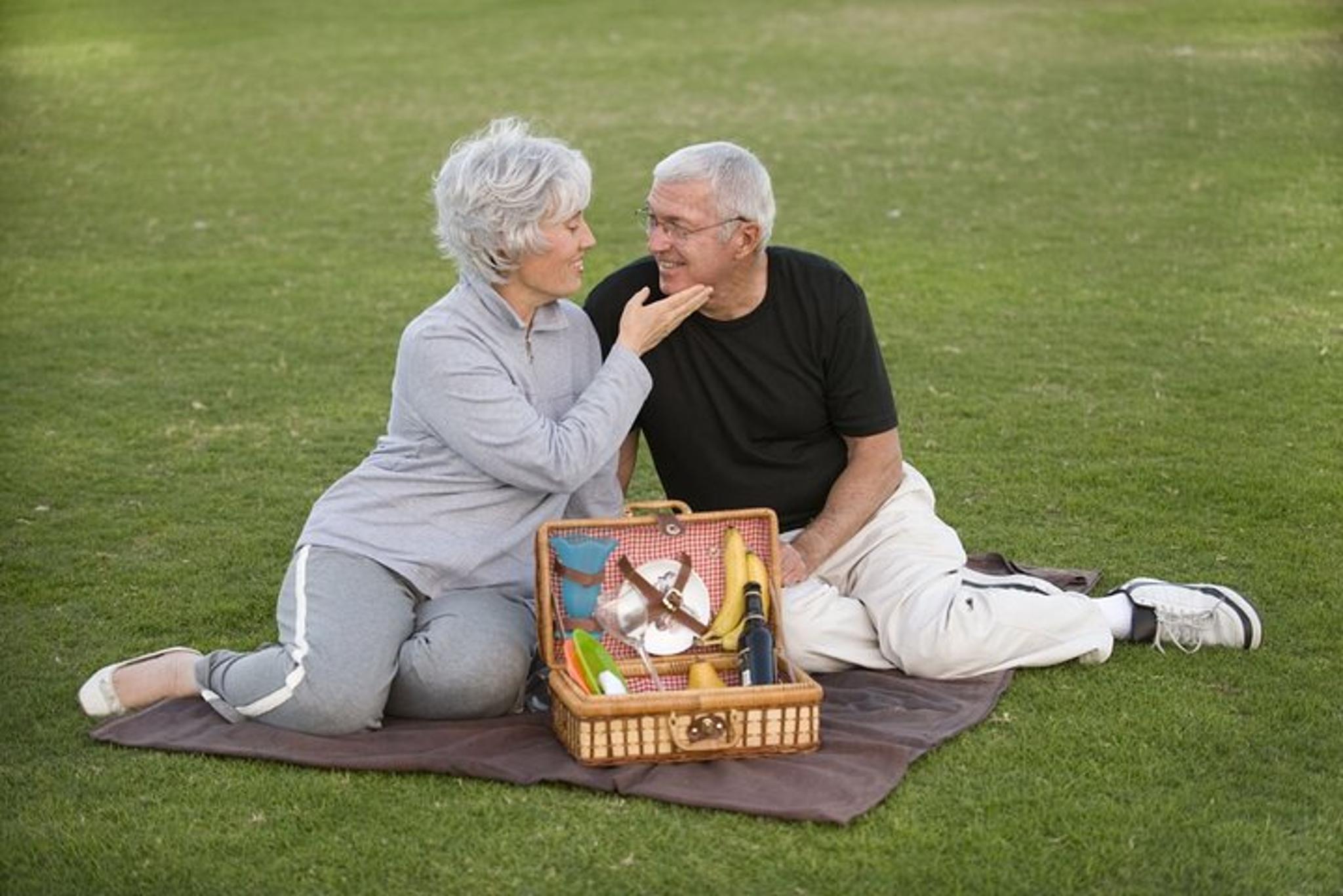 San Diego Romantic Walking Tour - Image 6