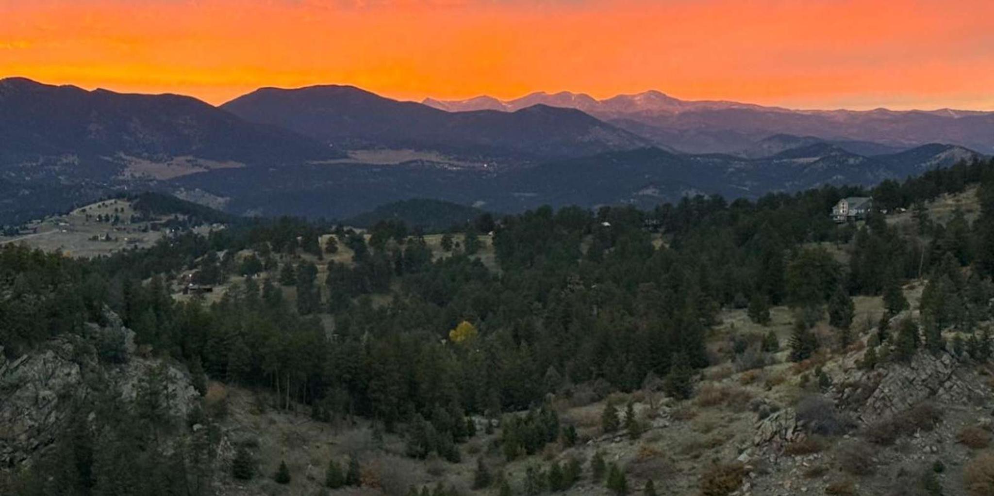 Denver Rocky Mountain Sunset Hike - Image 3