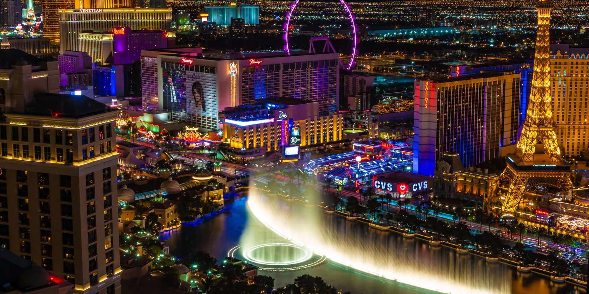 Las Vegas Helicopter Tour of the Strip 15 min - Image 4