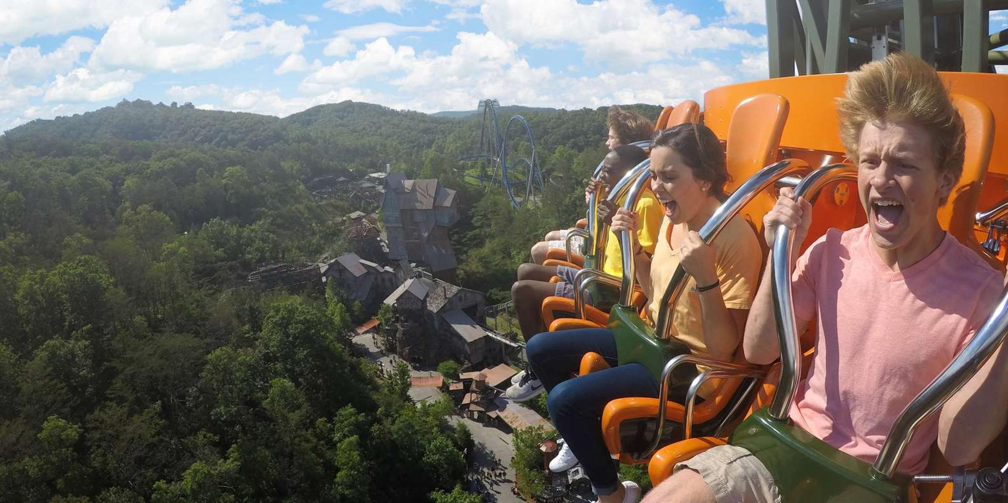 Pigeon Forge Dollywood & Splash Country Combo Ticket - Image 2