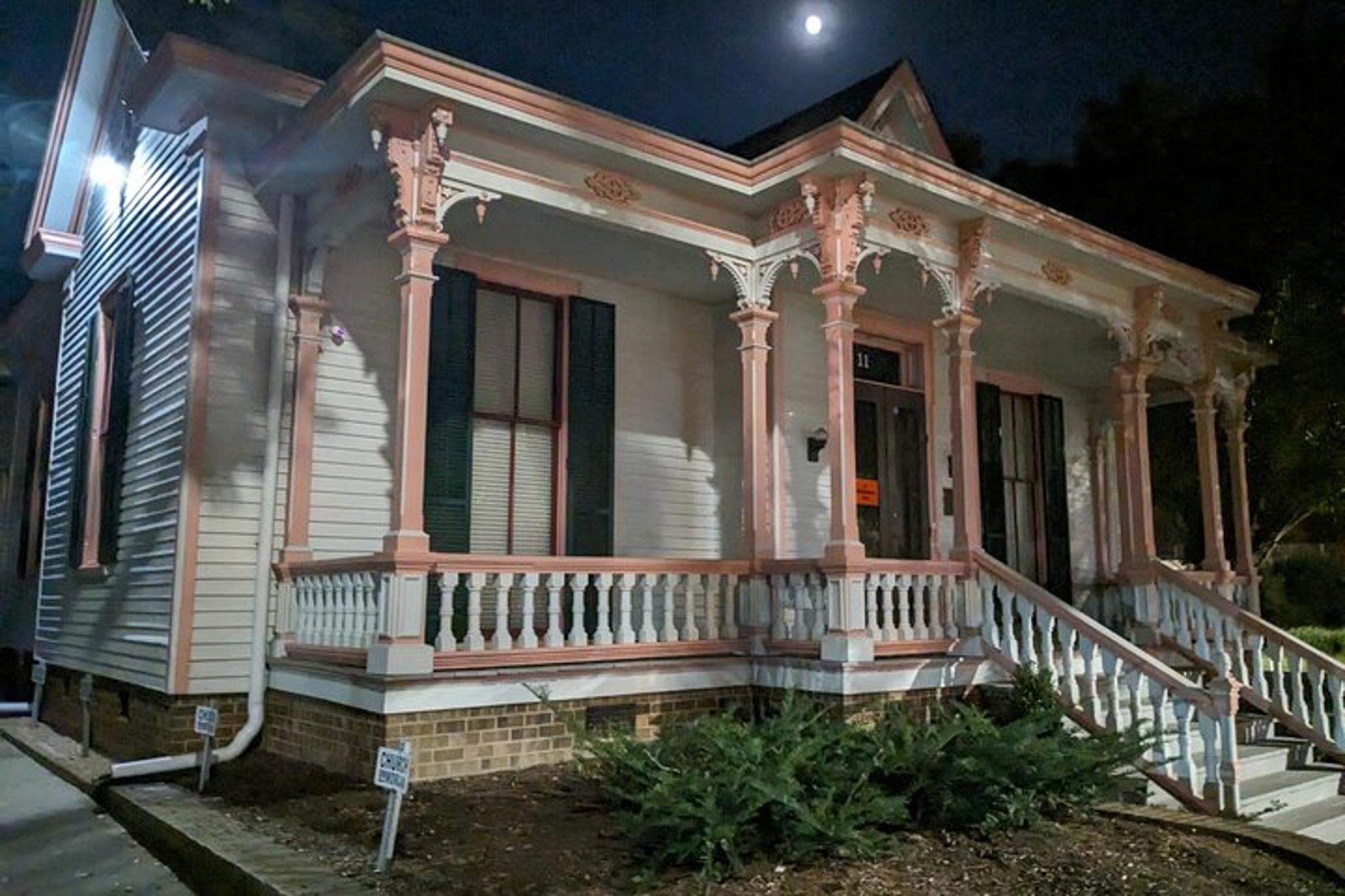 Raleigh Ghost Walk - Image 5
