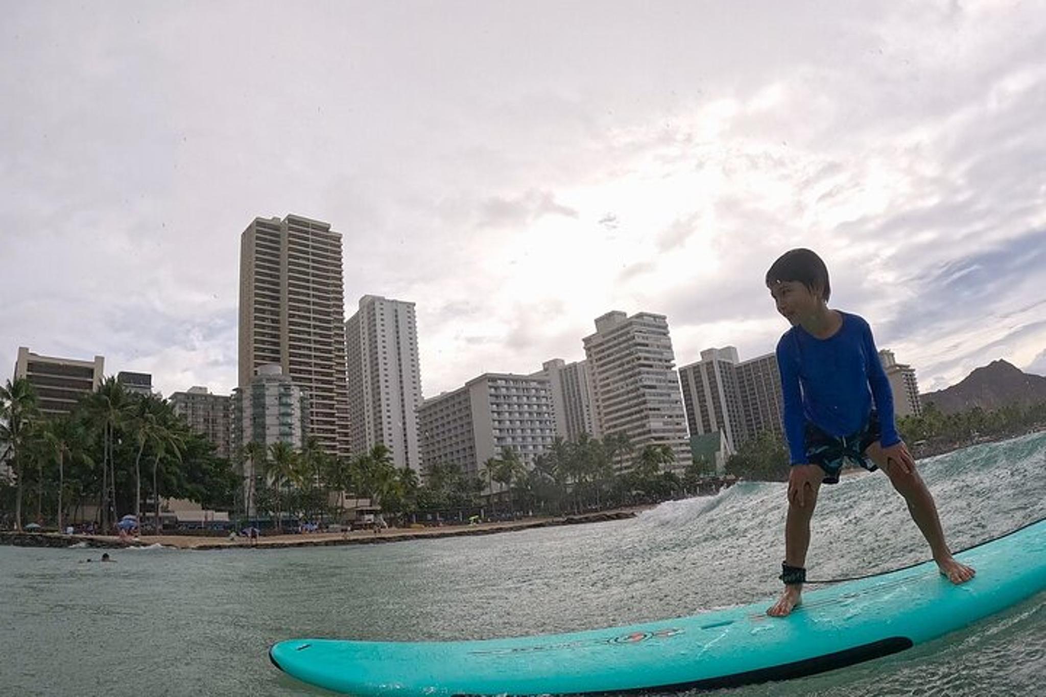 Waikiki Surf Lessons for Beginners 2 hr - Image 3