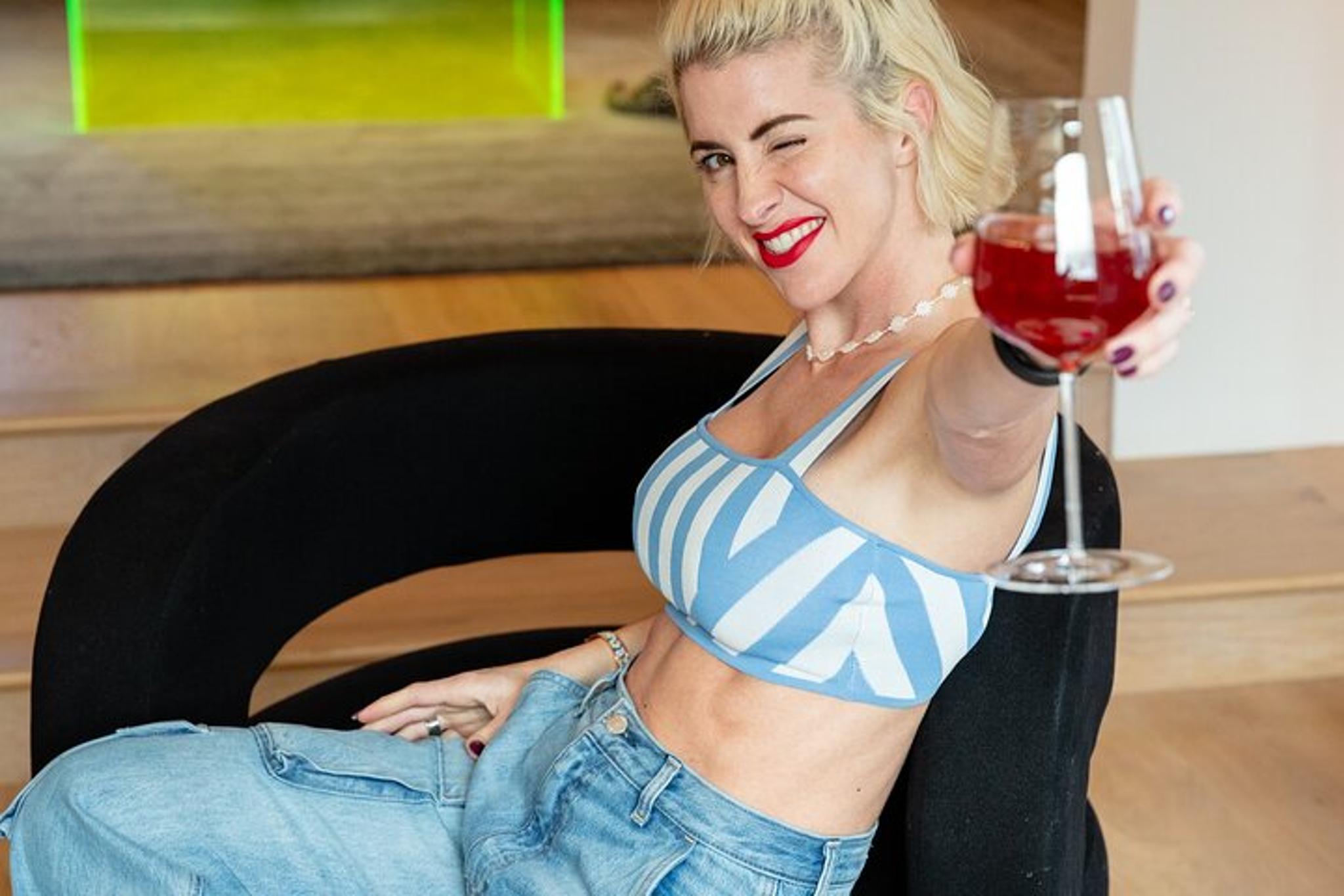 Portland Art & Wine Tour - Image 2