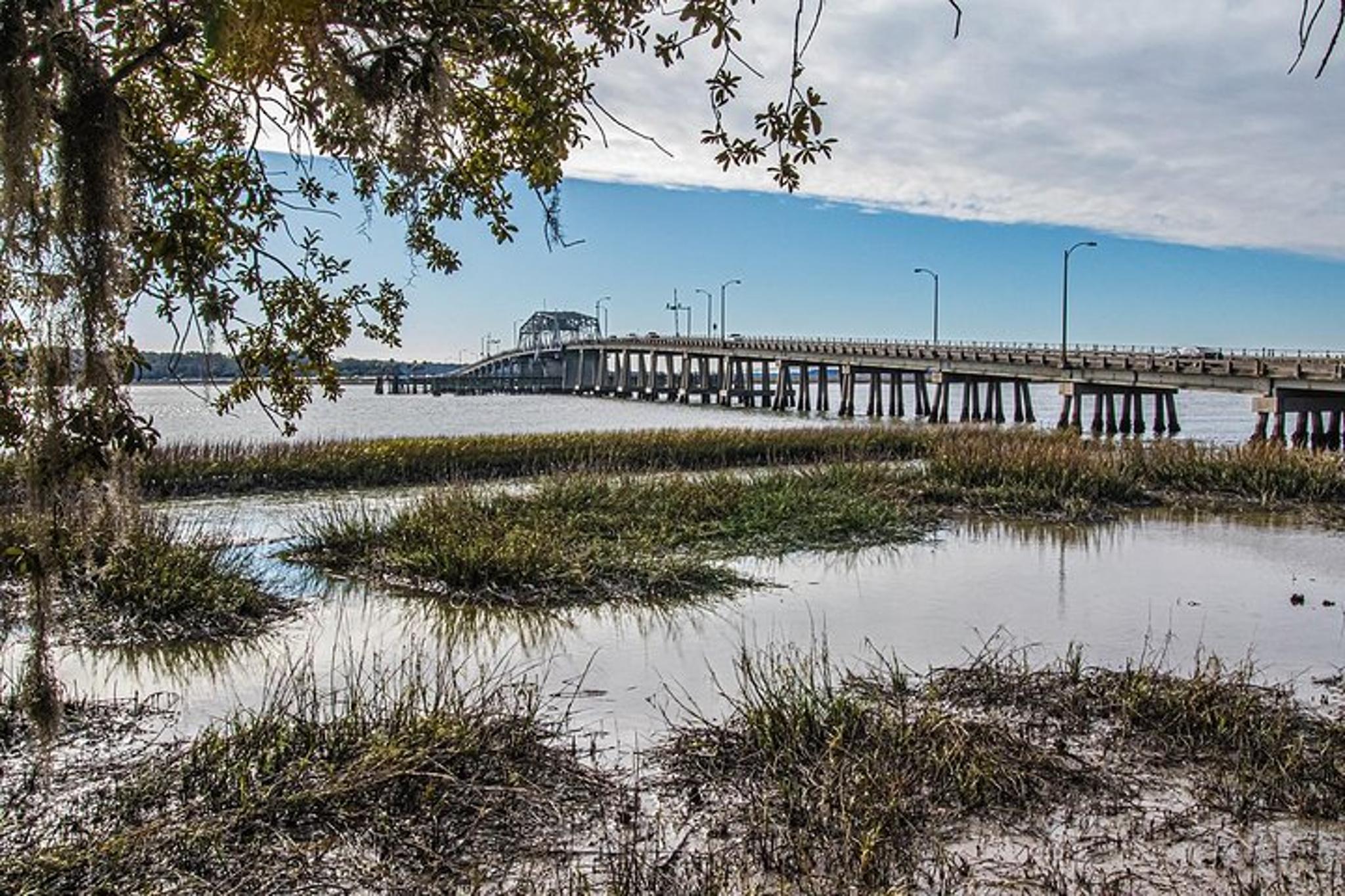 Beaufort City Minibus Tour 75 min - Image 6