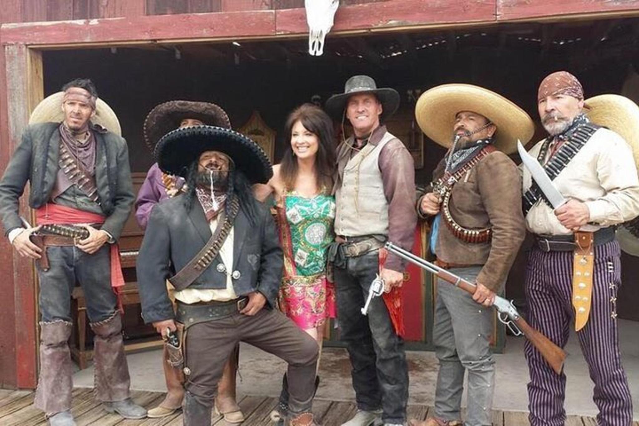 Tombstone Gunfight Show - Image 4