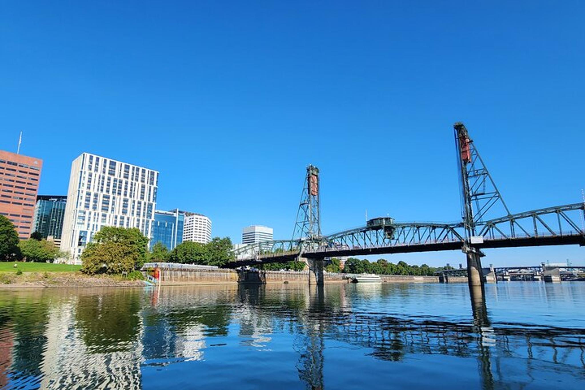 Portland Bridges & Riverfront History Cruise - Image 6