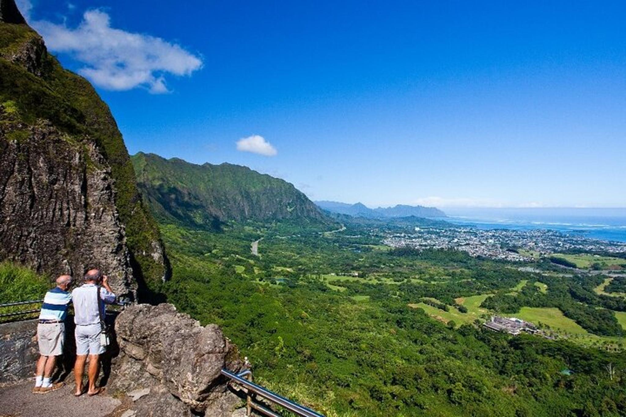 Oahu Circle Island Tour with Waimea Waterfall - Image 6