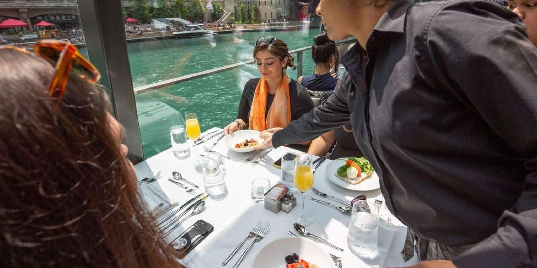 Chicago Thanksgiving Lunch Cruise on the River
